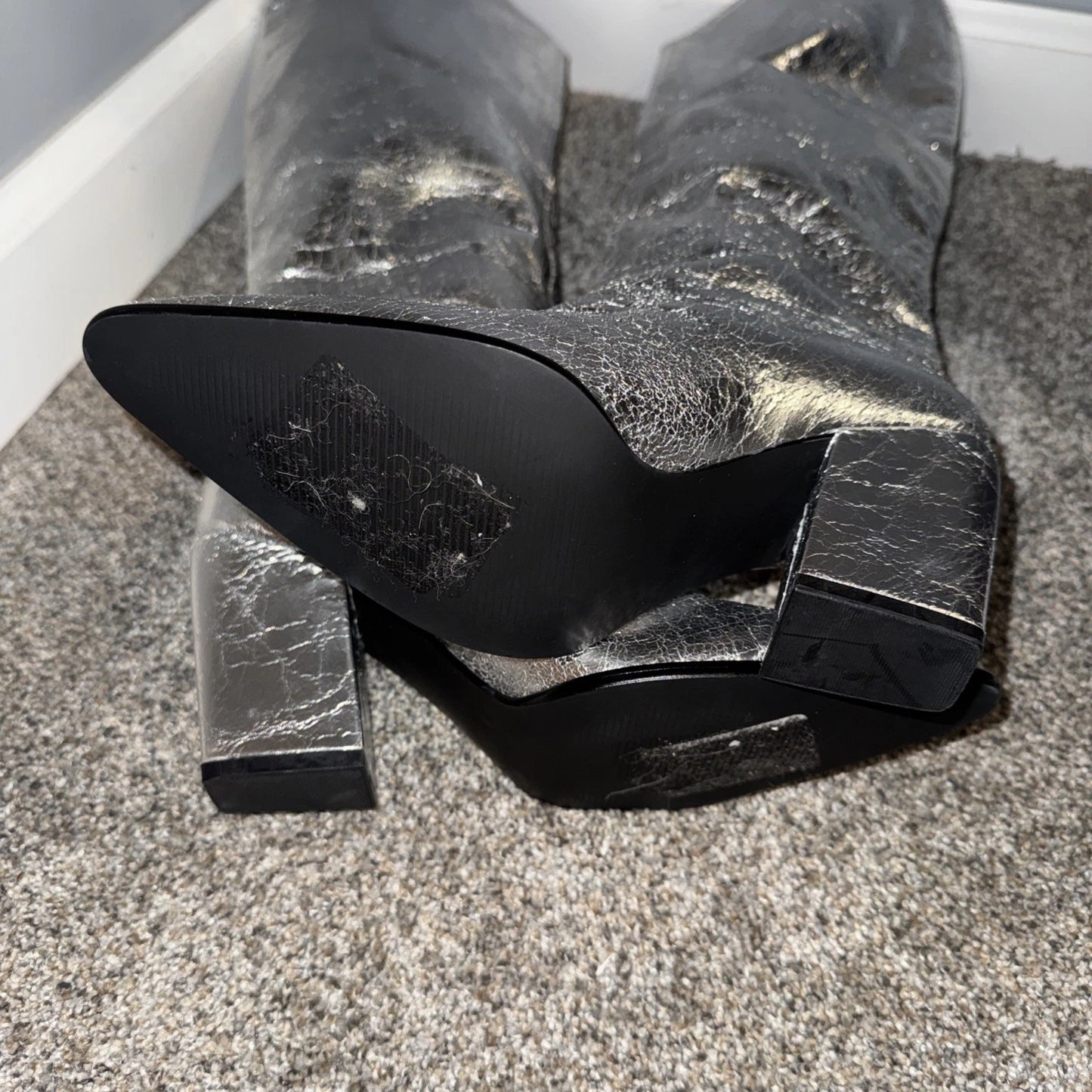 Size 6 Women’s Steve Madden Boots Silver