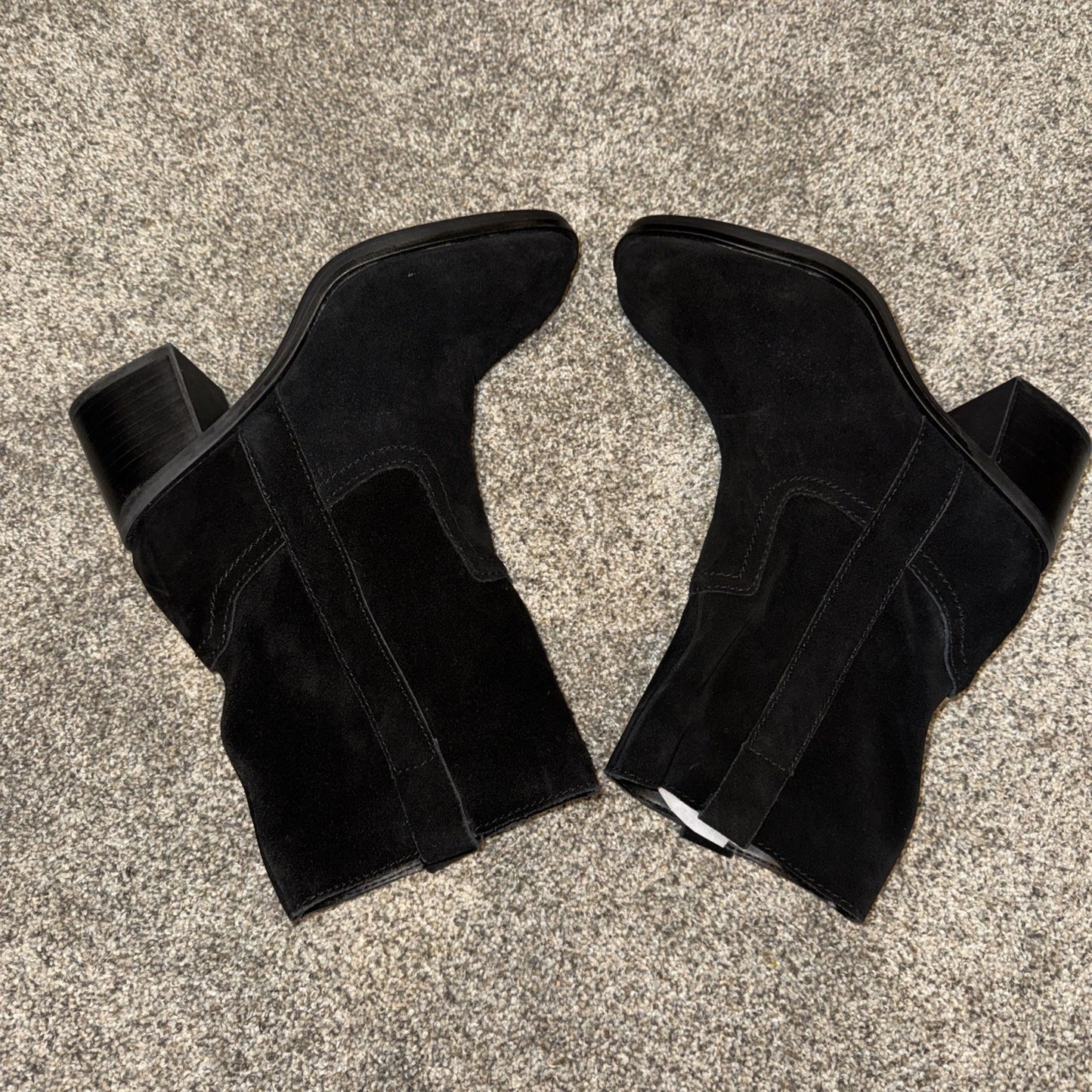 Size 6 Women’s Steve Madden Boots- Black