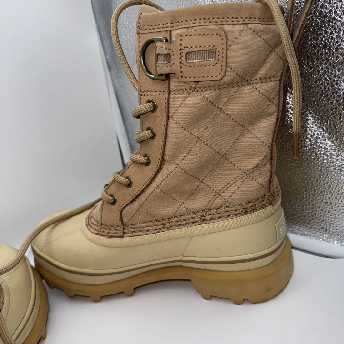 Women’s Size 6 Sorel Caribou Waterproof Boots