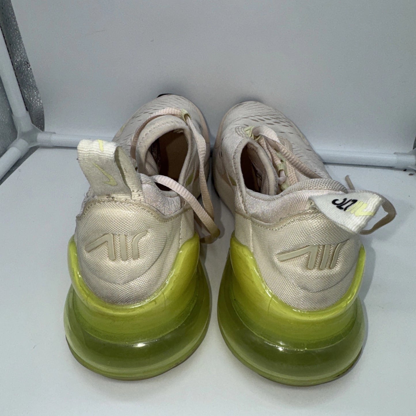 Women’s 8.5 Nike Air Max 270 Guava Ice Life Lime