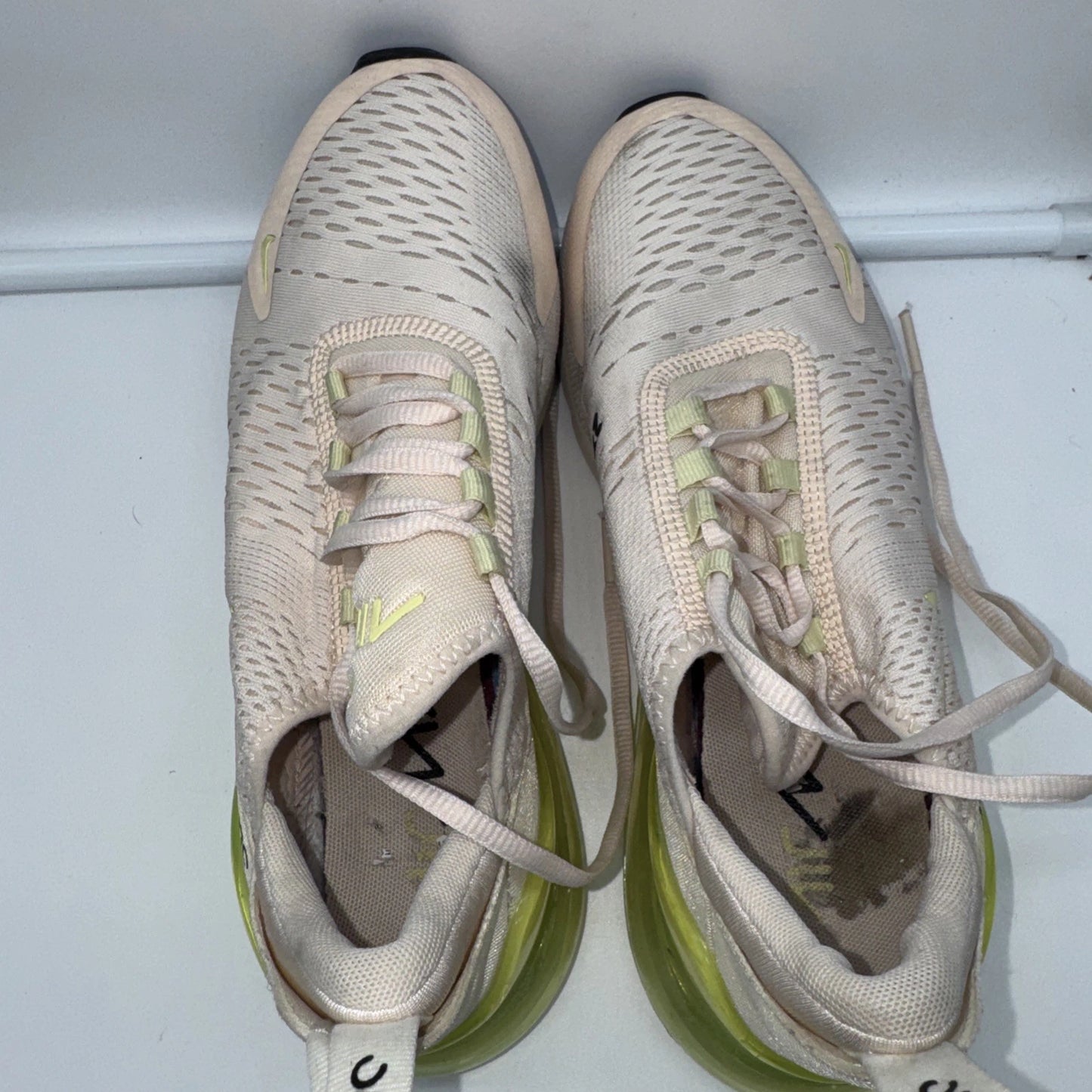 Women’s 8.5 Nike Air Max 270 Guava Ice Life Lime
