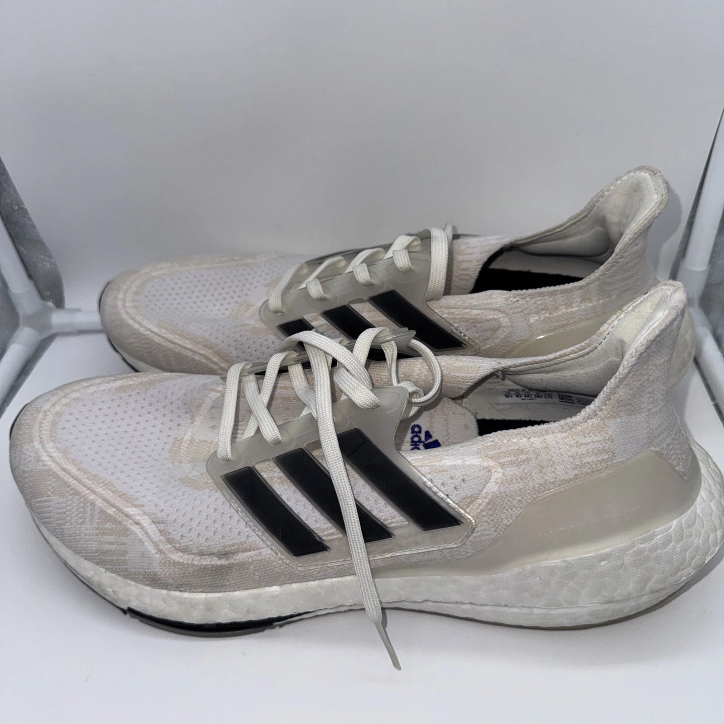 Men’s 10.5 Adidas Ultra Boost 21
