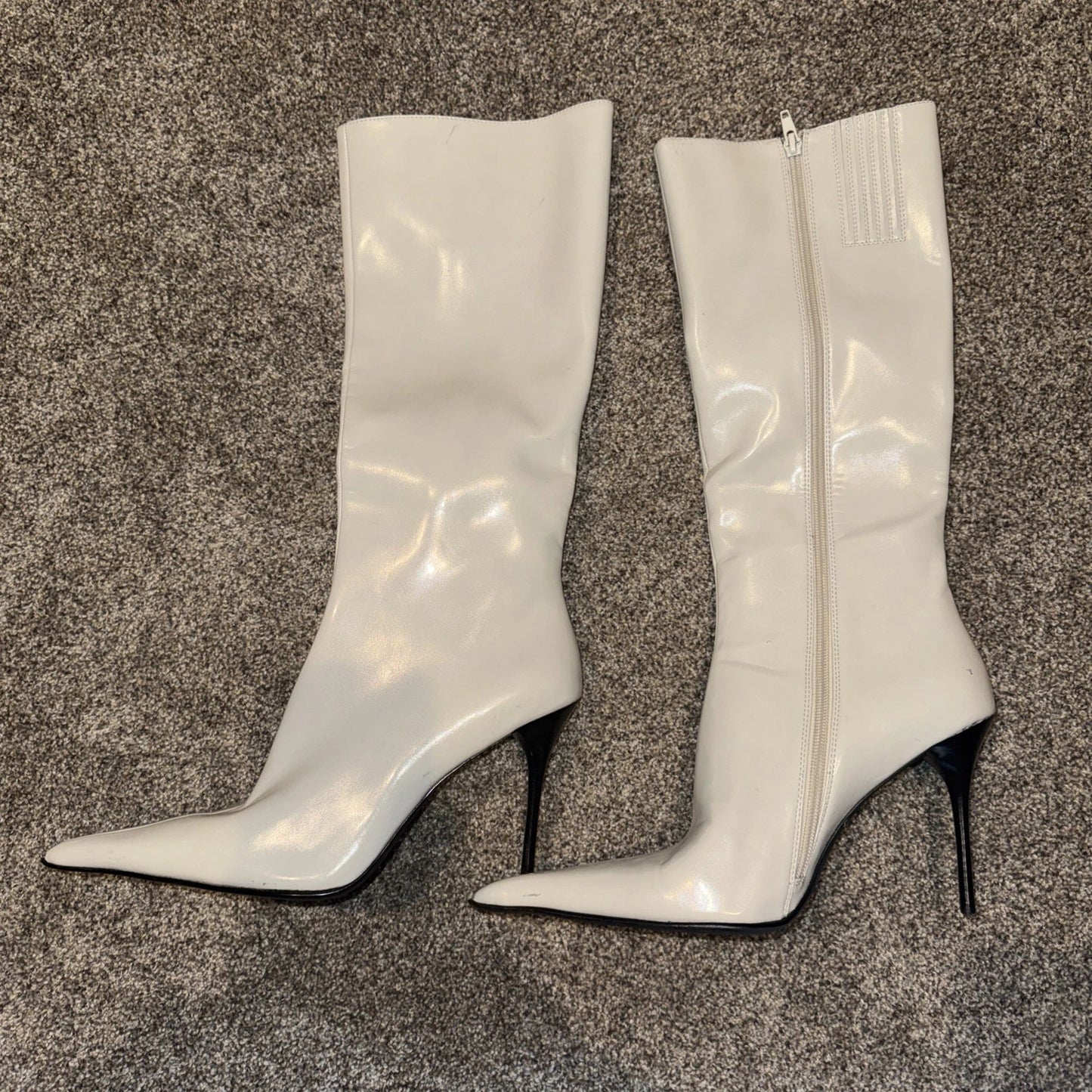 Size 8.5 Women’s Boots Jeffrey Campbell White