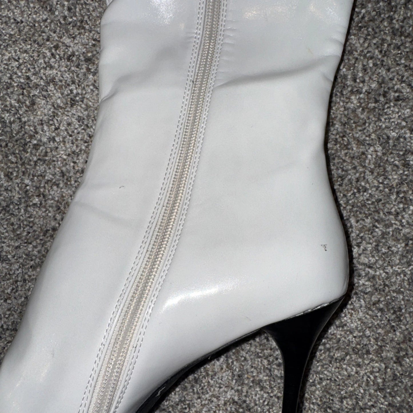 Size 8.5 Women’s Boots Jeffrey Campbell White