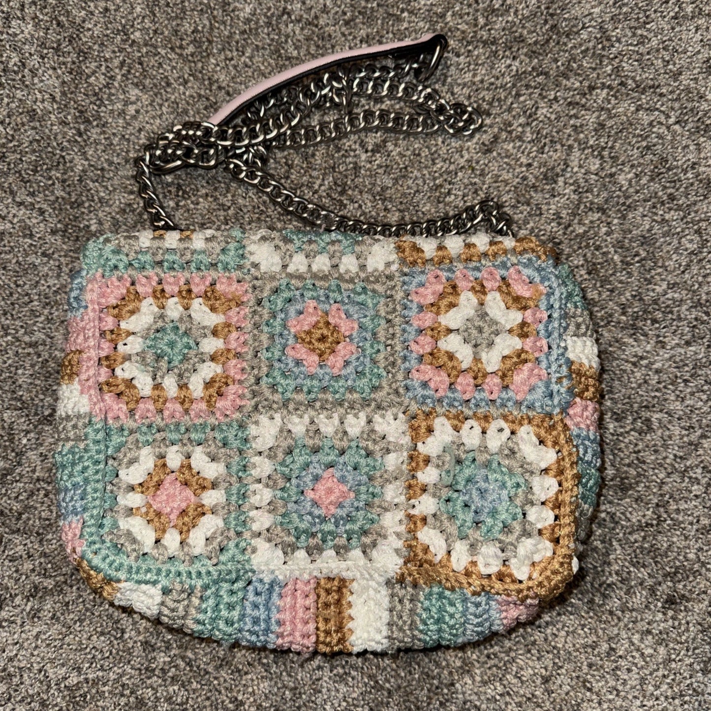 Kurt Geiger London Medium Kensington Crochet Convertible Crossbody Bag