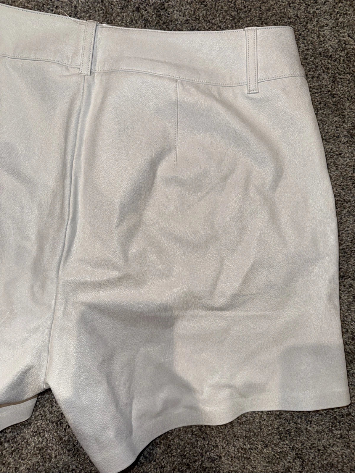 Commando Faux Leather Tailored Shorts White- Women’s  Small