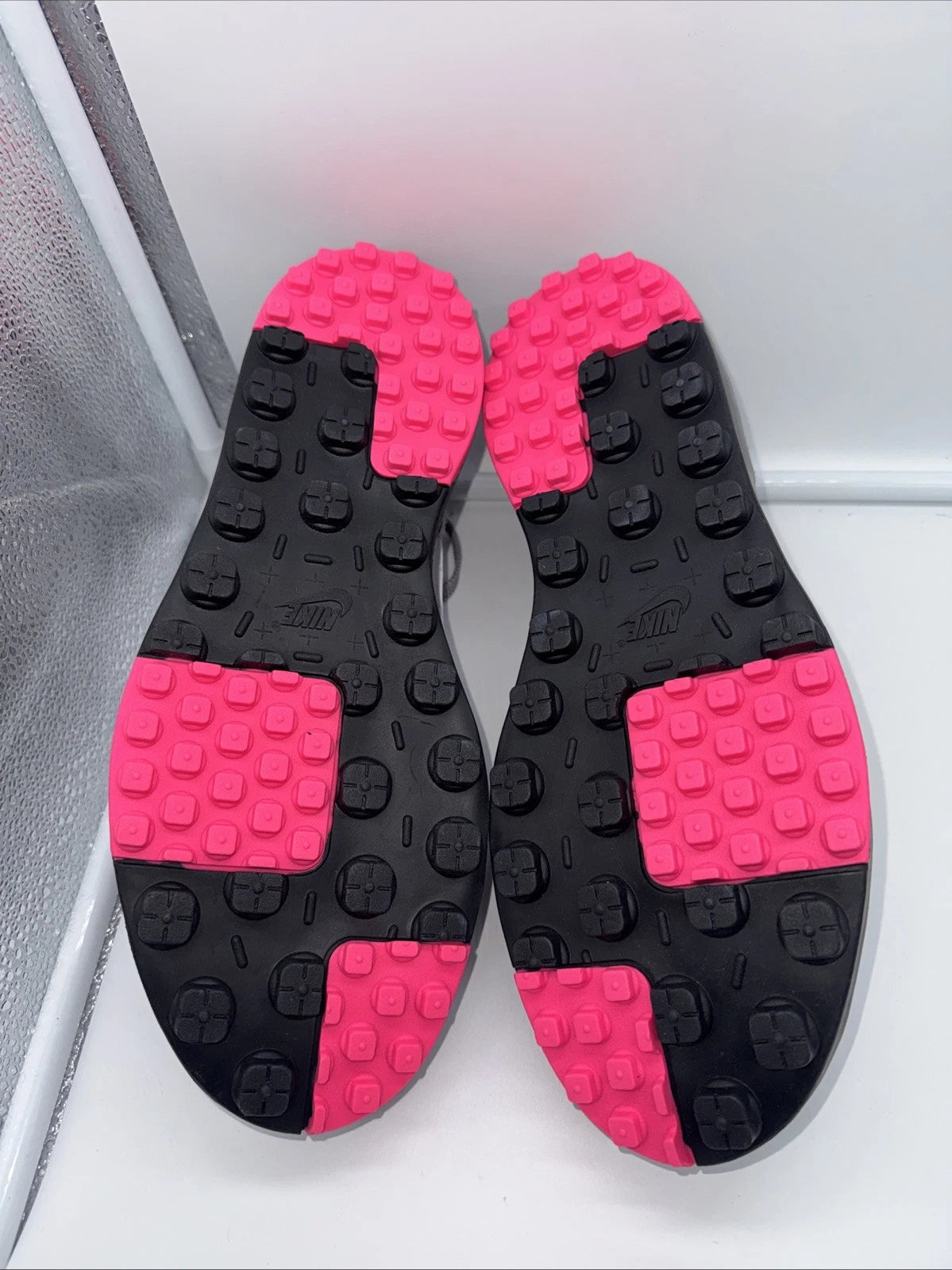 Size 11 - Nike C1TY Cement Grey Hyper Pink
