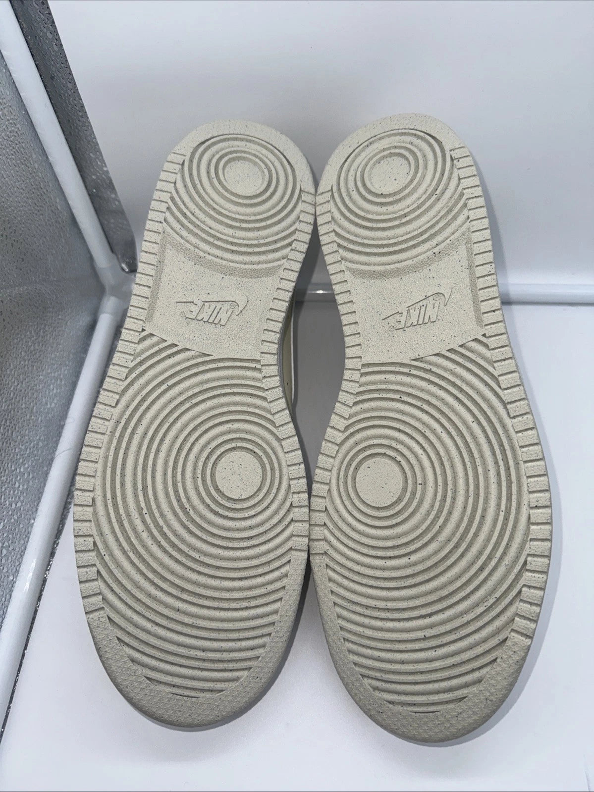 Size 11 Men’s Nike Court Vision Lo