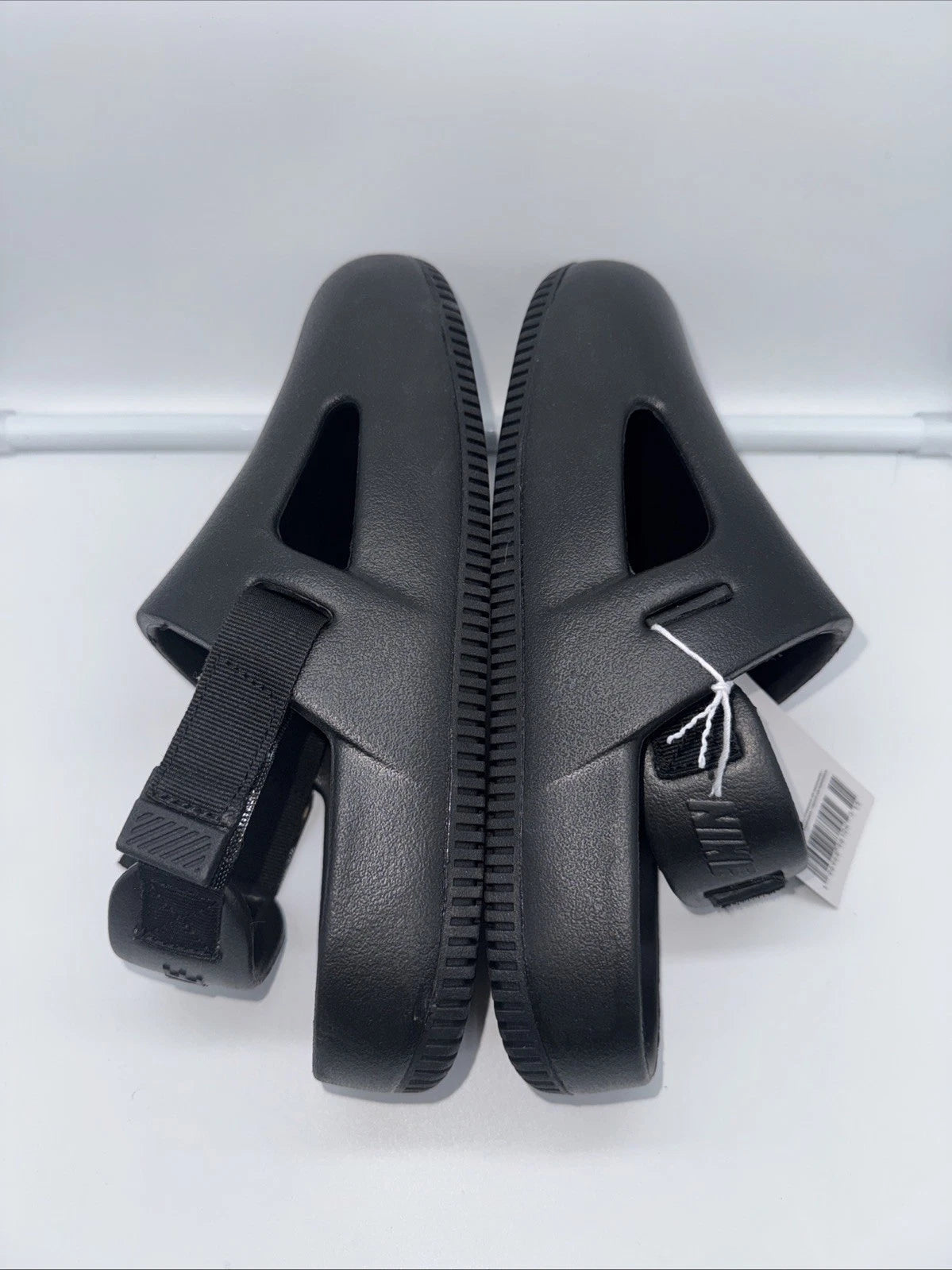 Women’s Size 6 Nike Calm Mule Black
