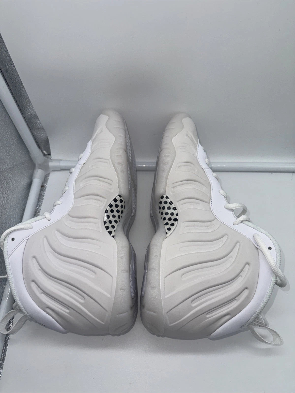 Size 6Y Nike Little Posite One White