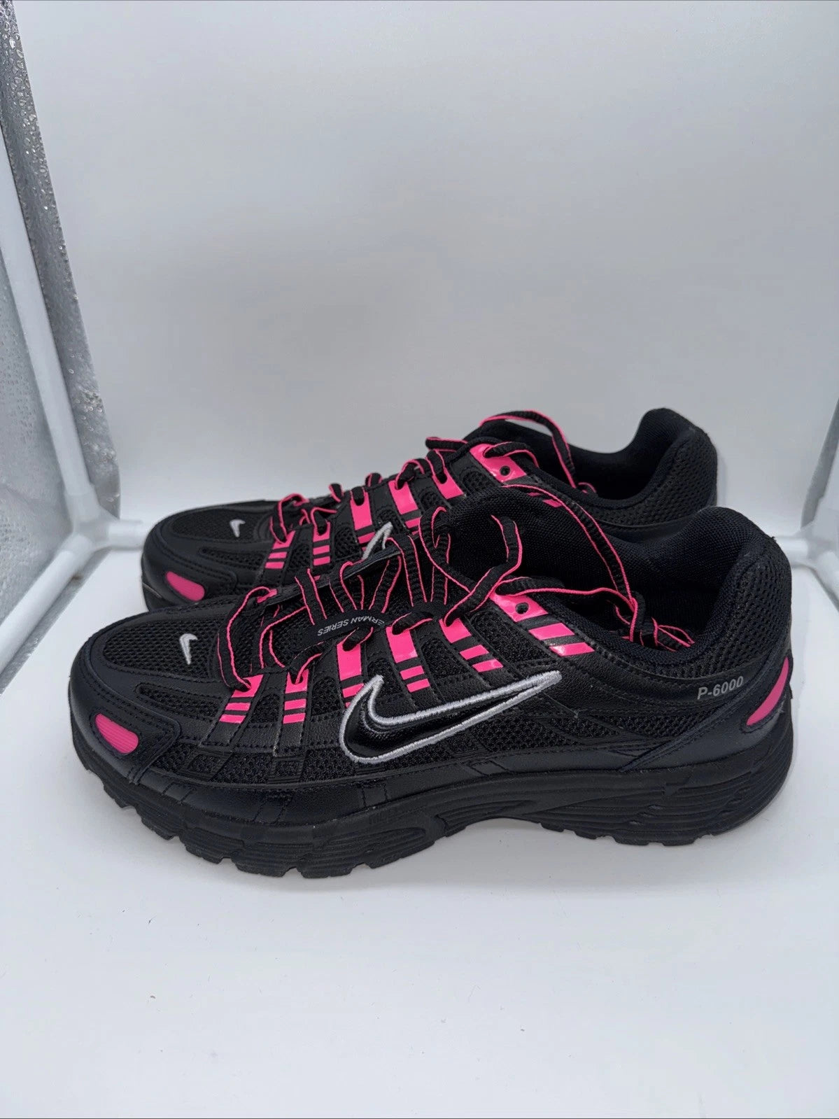 Size 7Y Nike P-6000- Black - Pink