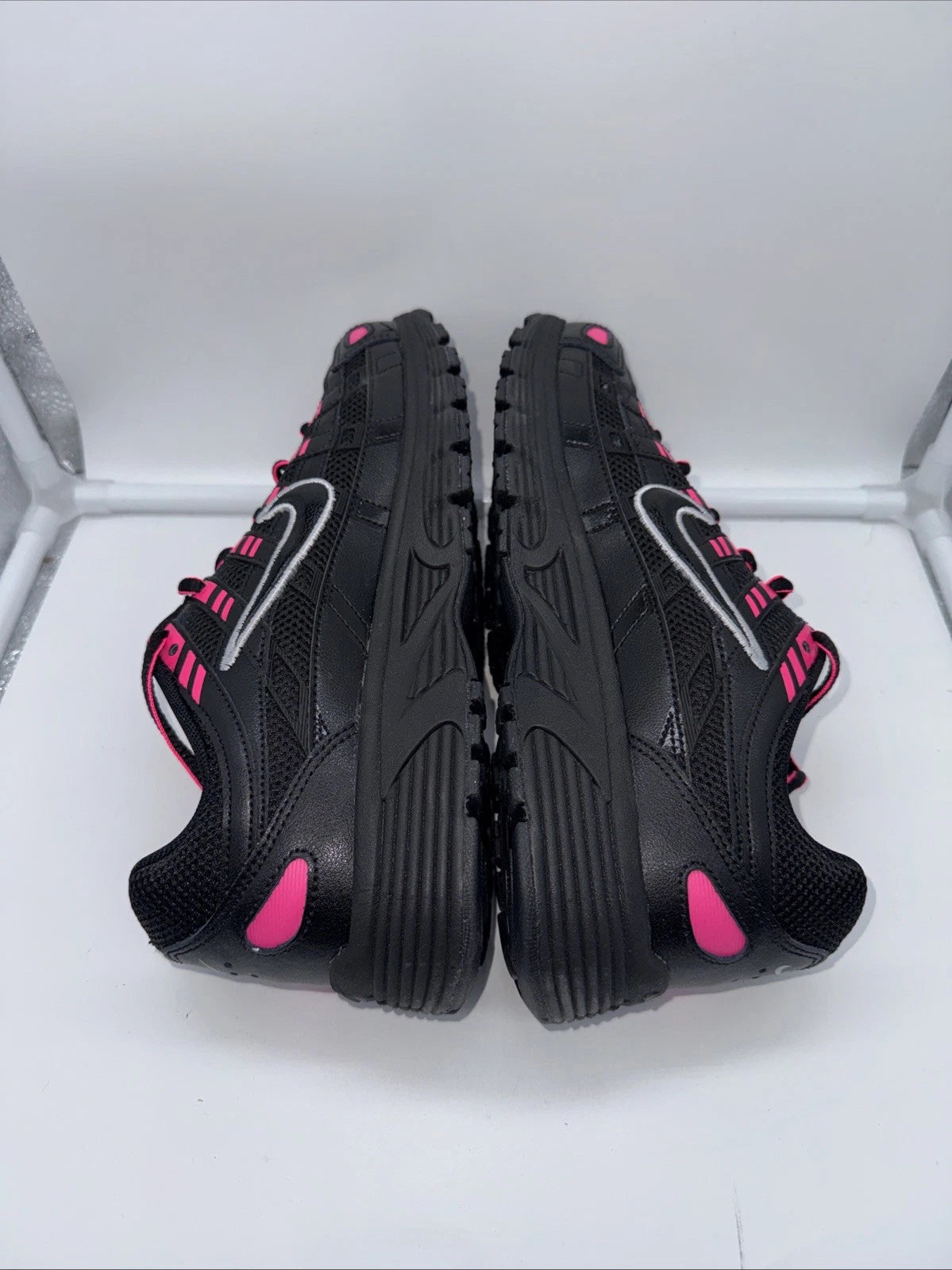 Size 7Y Nike P-6000- Black - Pink
