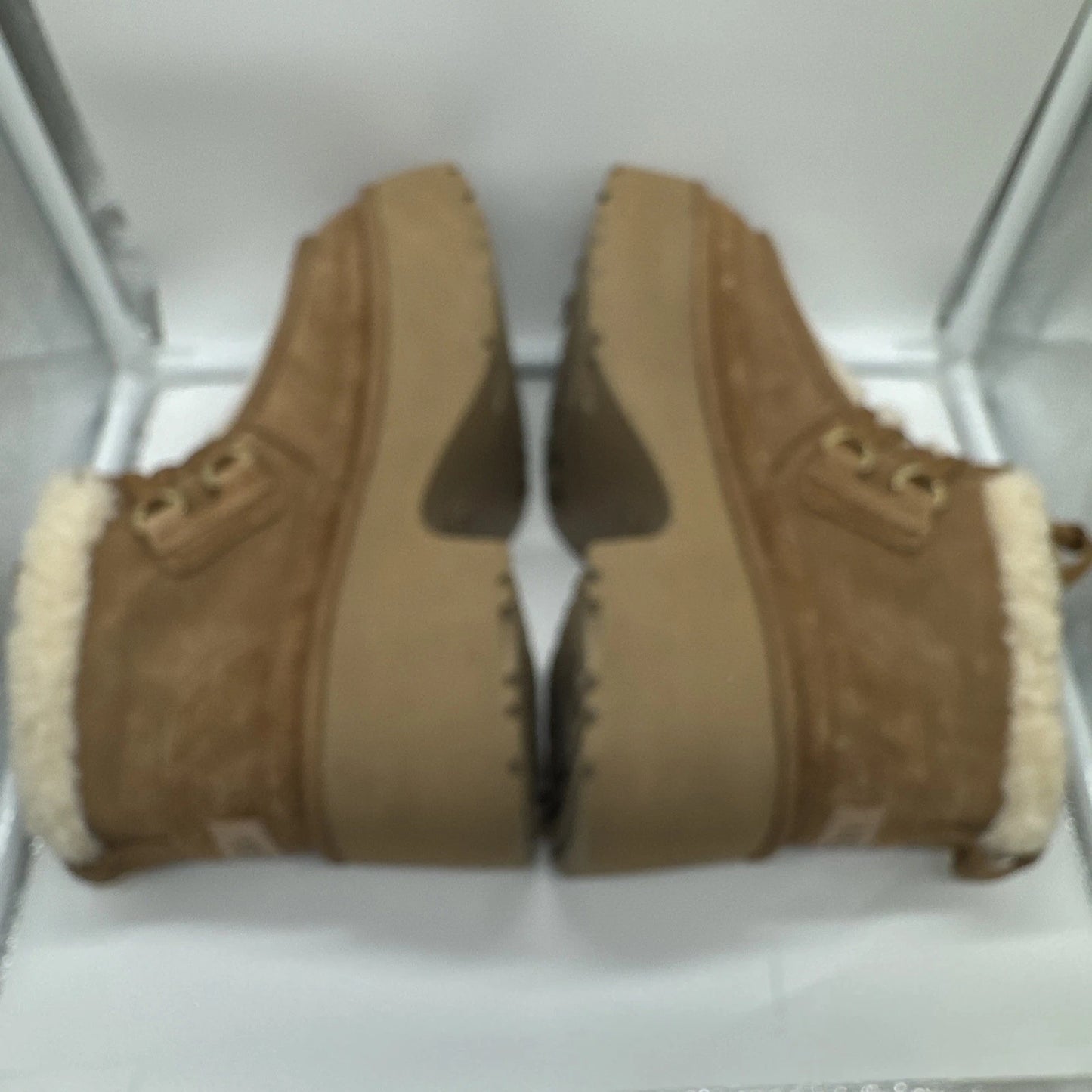UGG Women's Size 10 Classic New Heights Lace Up Boots 1167772