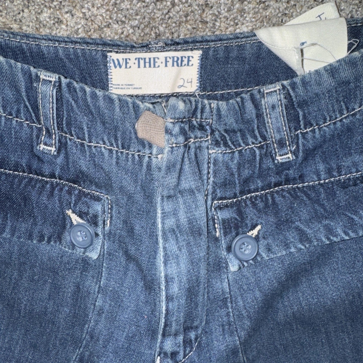Women’s Size 24- We The Free Jeans