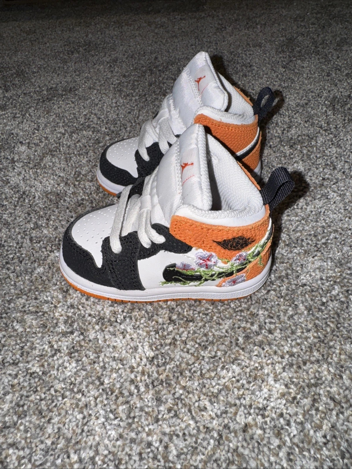 Jordan 1 Mid SE Basketball Blossom (TD) Size 4C