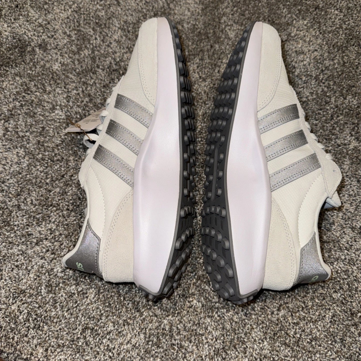 Adidas Run 70s Women’s Size 8.5
