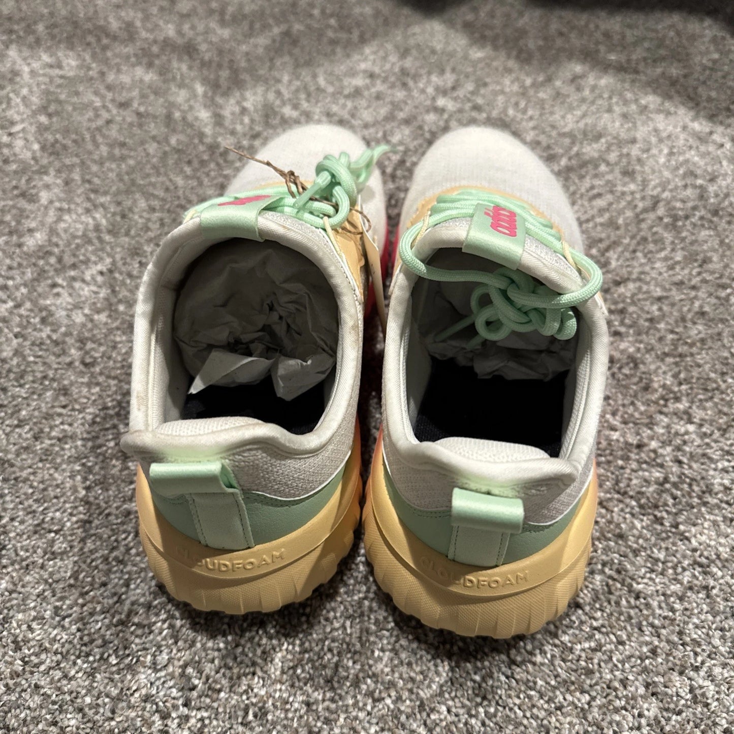 Adidas Kaptir Flow 2.0 kids Size 5Y