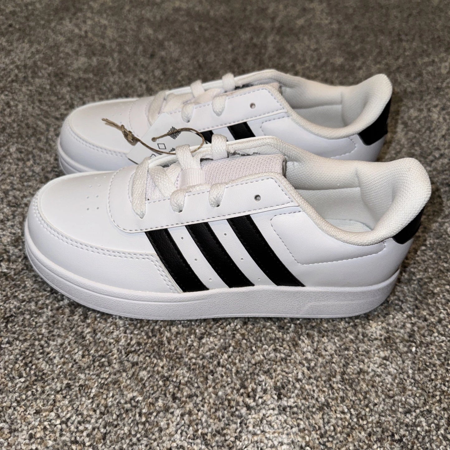 Adidas Breaknet 2.0 Kids Size 1.5Y