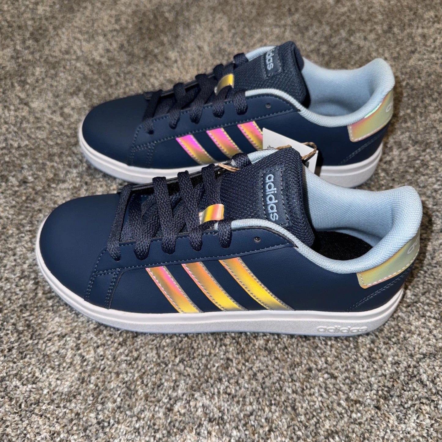 Adidas Grand Court 2.0 Kids Size 4Y