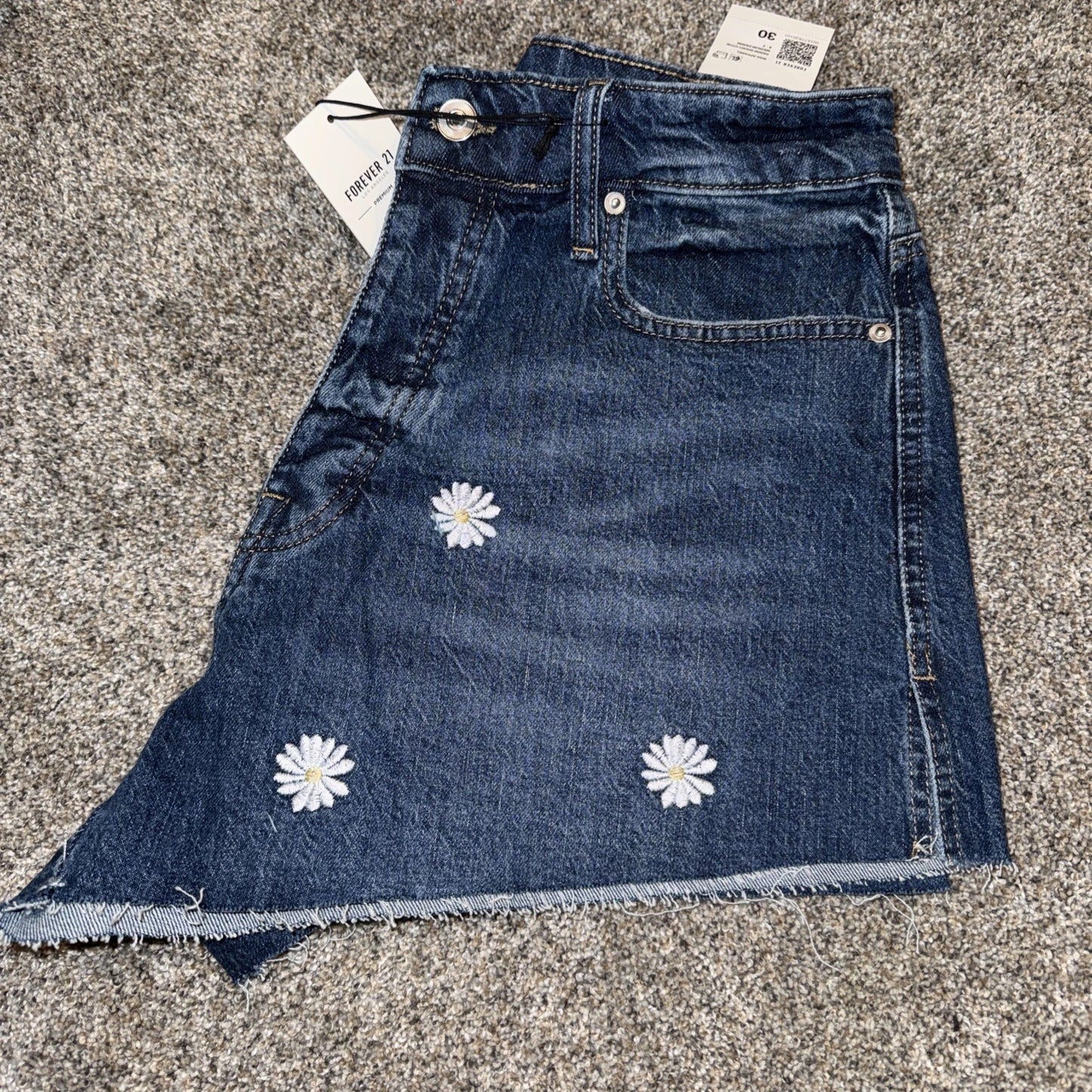 Forever 21 Shorts Women’s Size 30