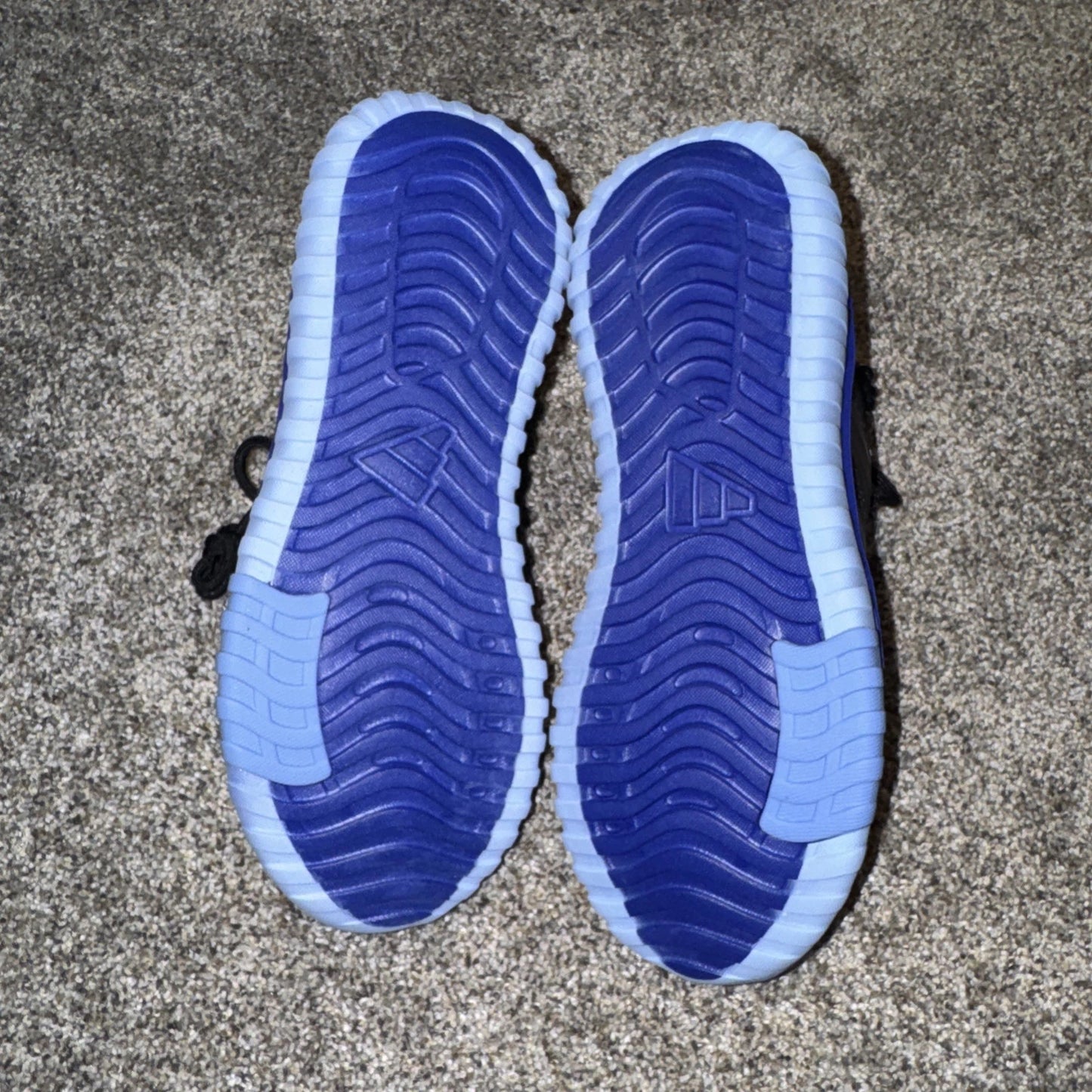 Adidas Kaptir 4.0 Kids Size 5Y Black