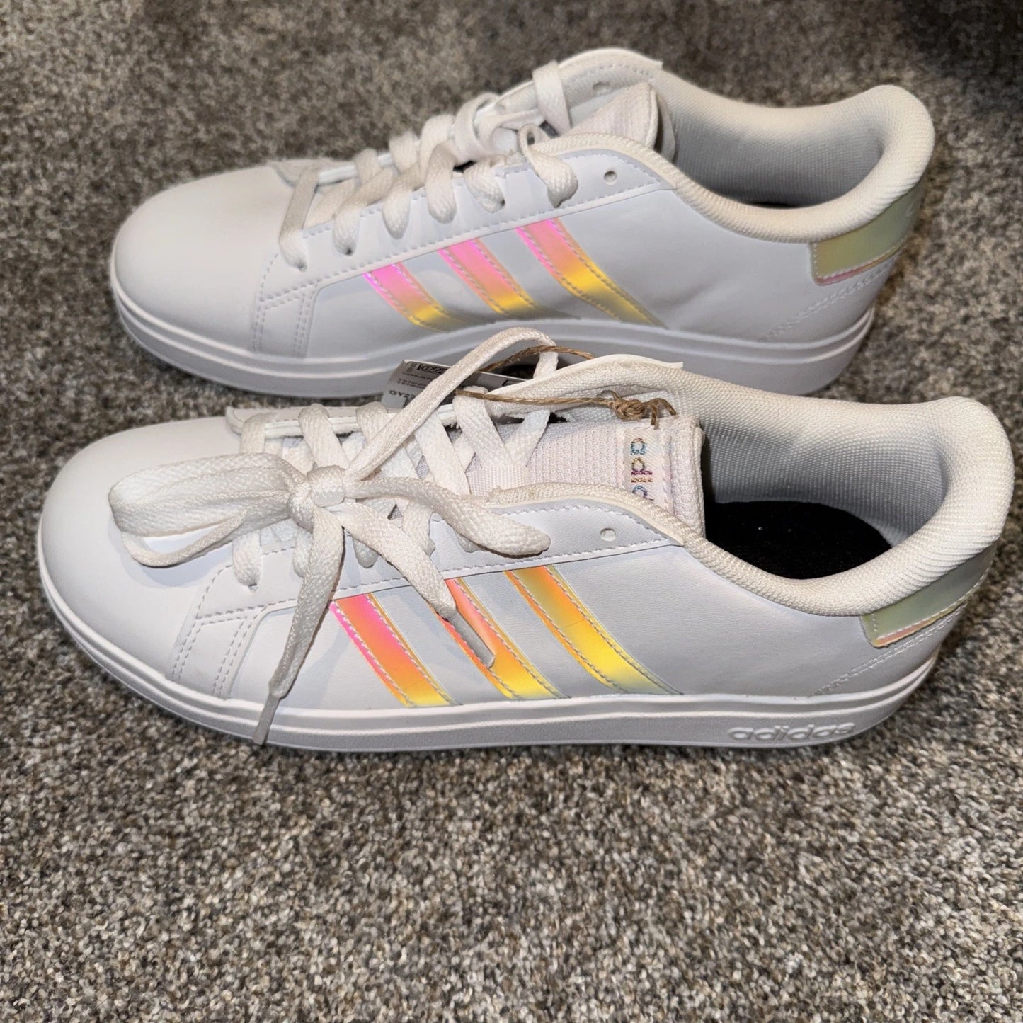 Adidas Grand Court 2.0- Size 6Y
