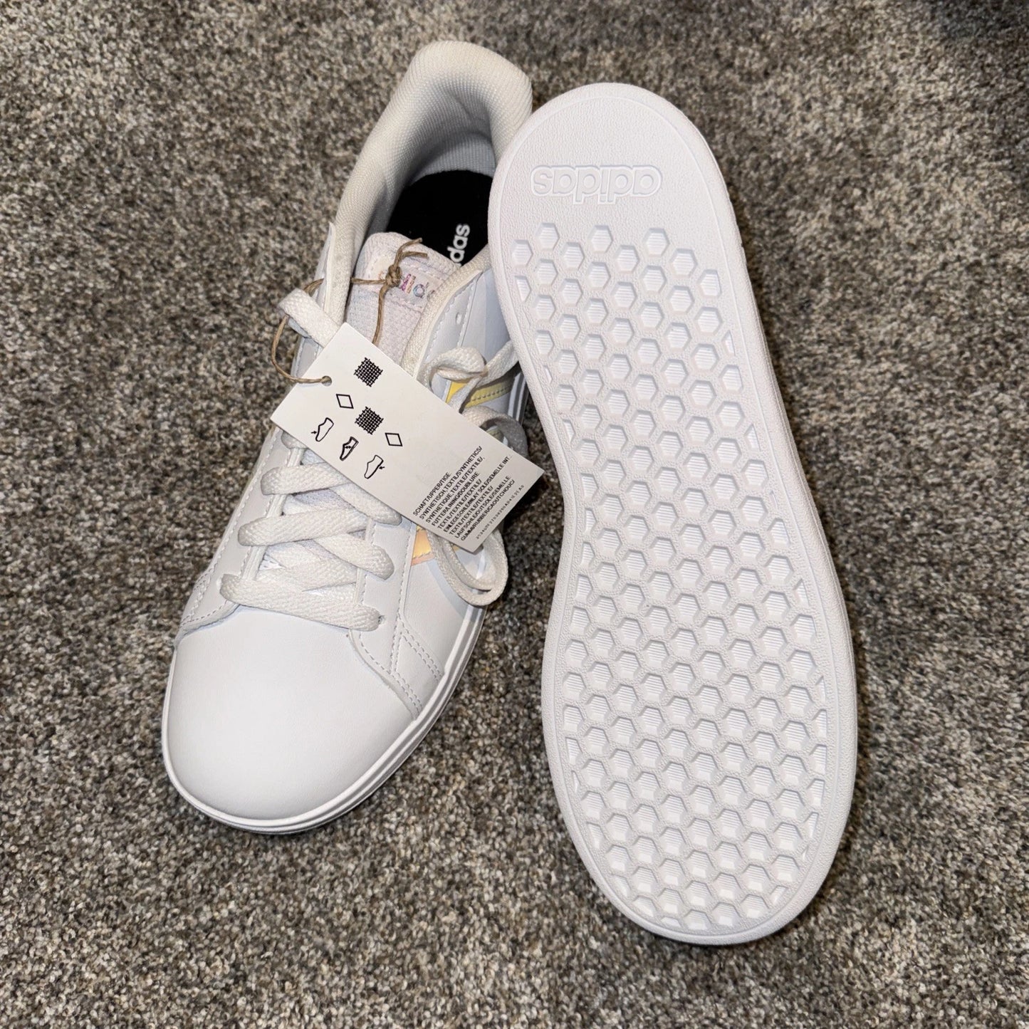 Adidas Grand Court 2.0- Size 6Y