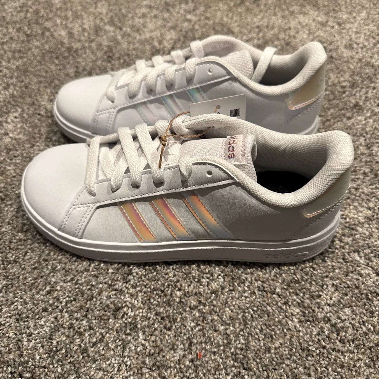 Adidas Grand Court 2.0 Kids Size 2.5Y White