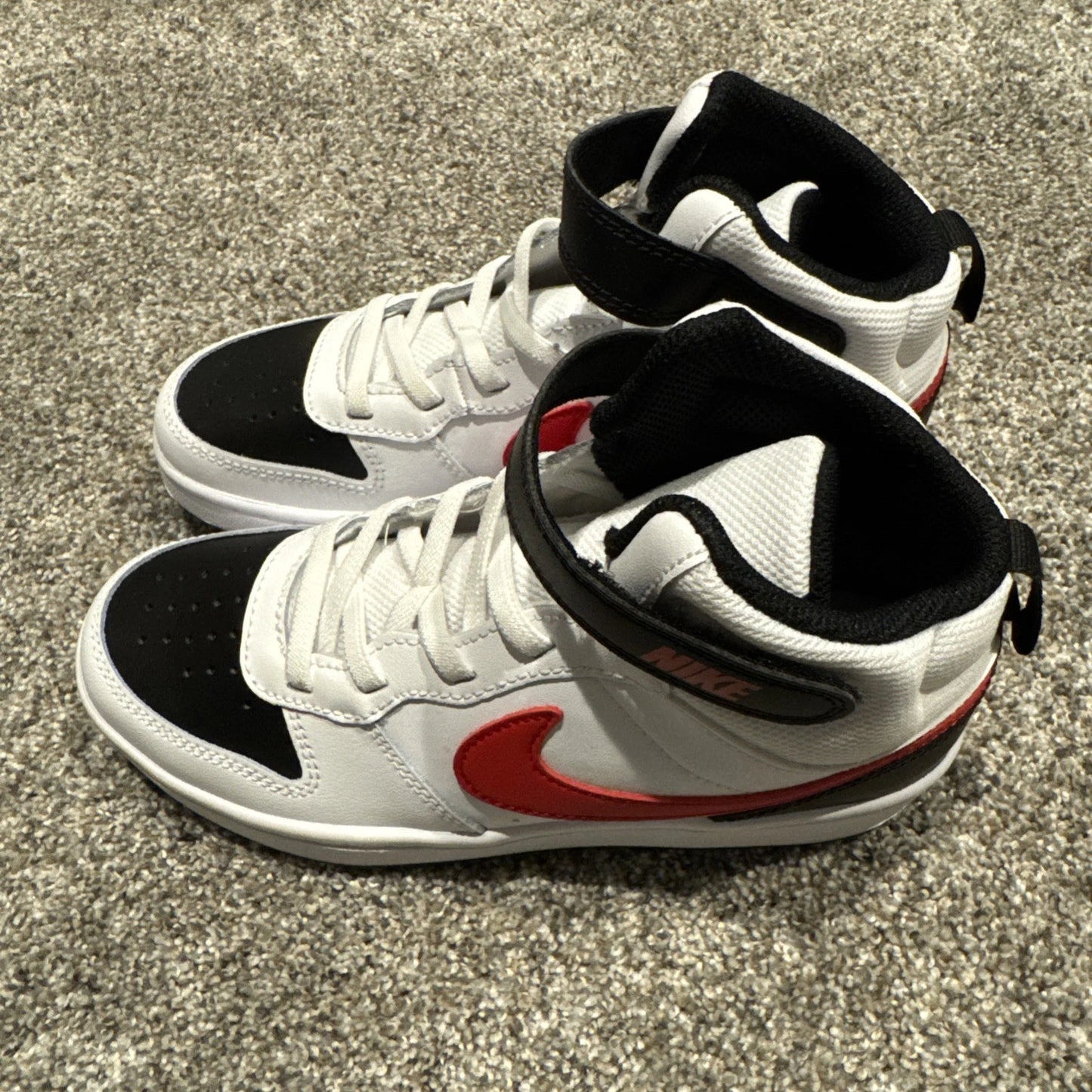 Nike Court Borough Mid 2 Kids Size 2Y