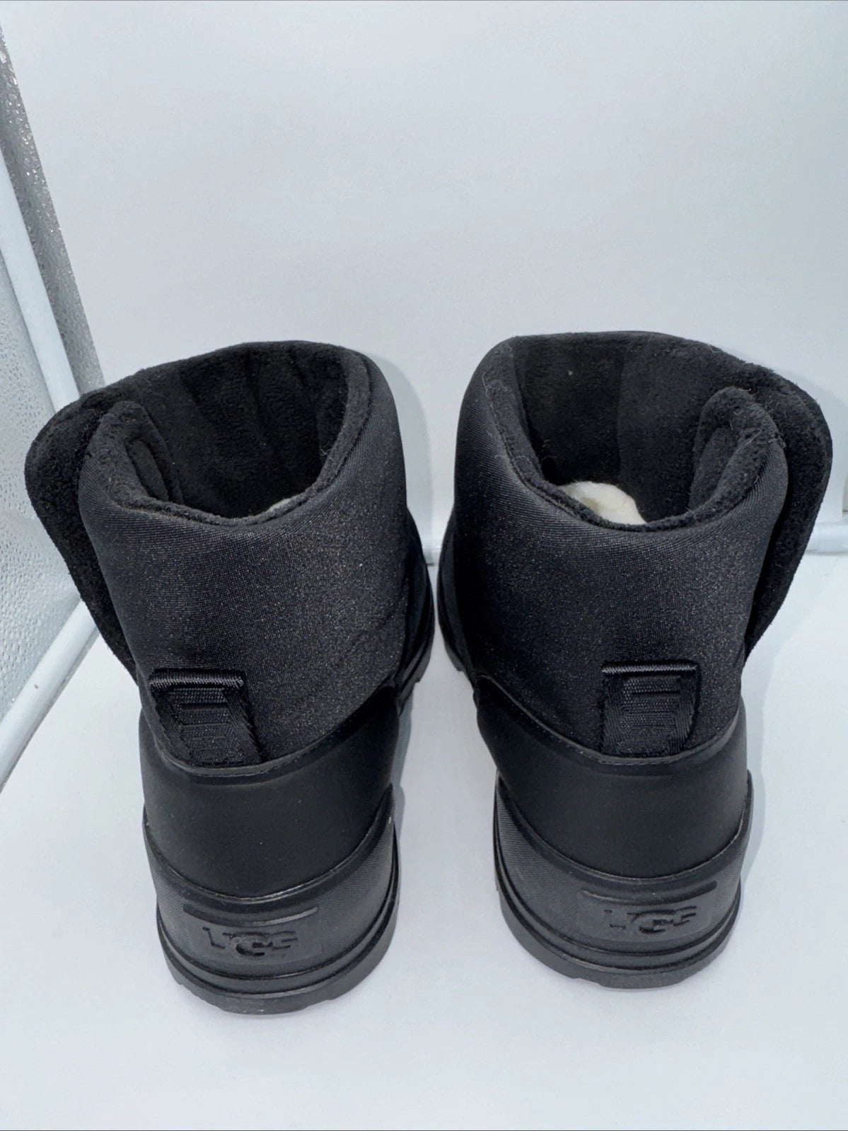 Size 6 Women’s UGG Classic Klamath Mini Black
