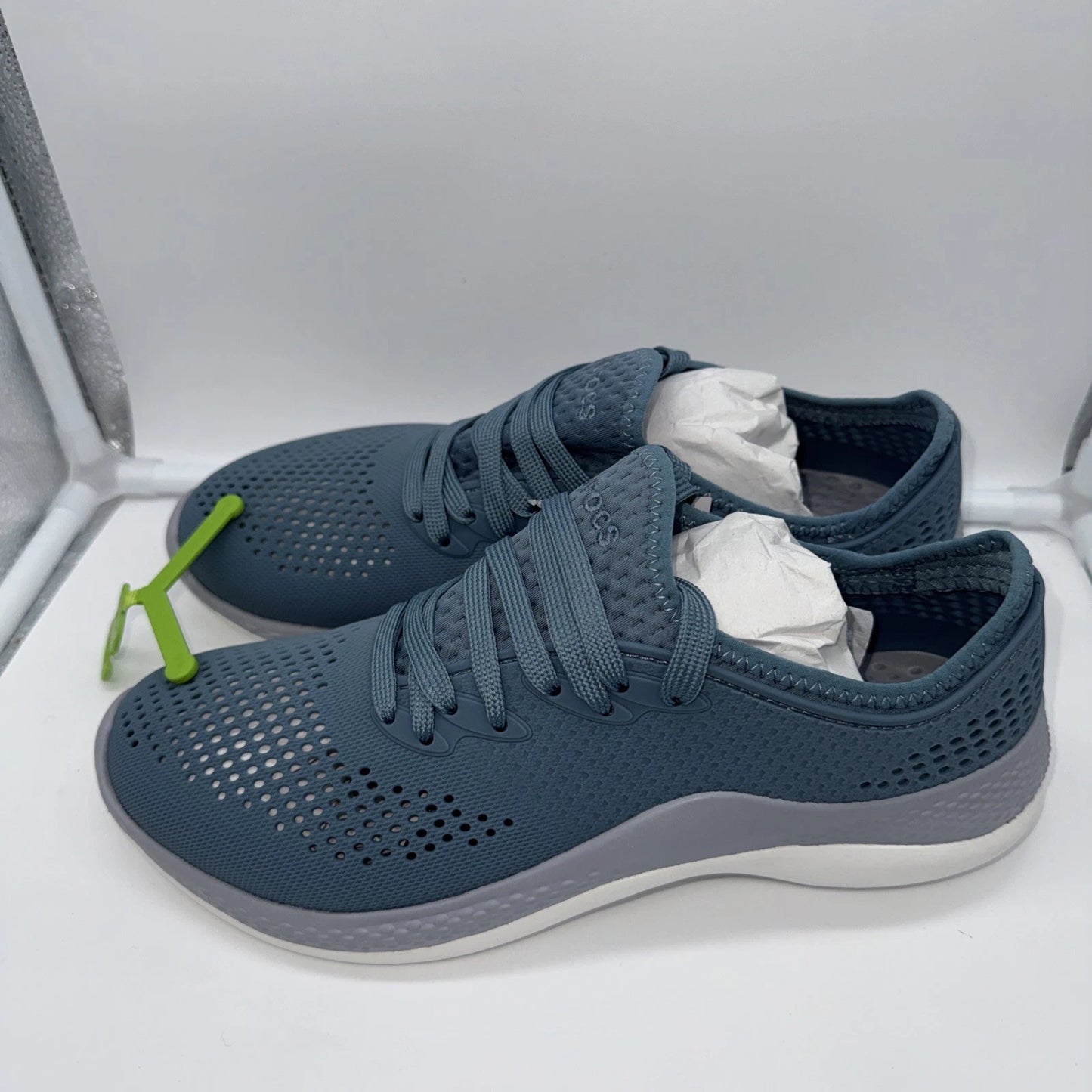Size 8 Men’s Crocs Literide 360 Pacer