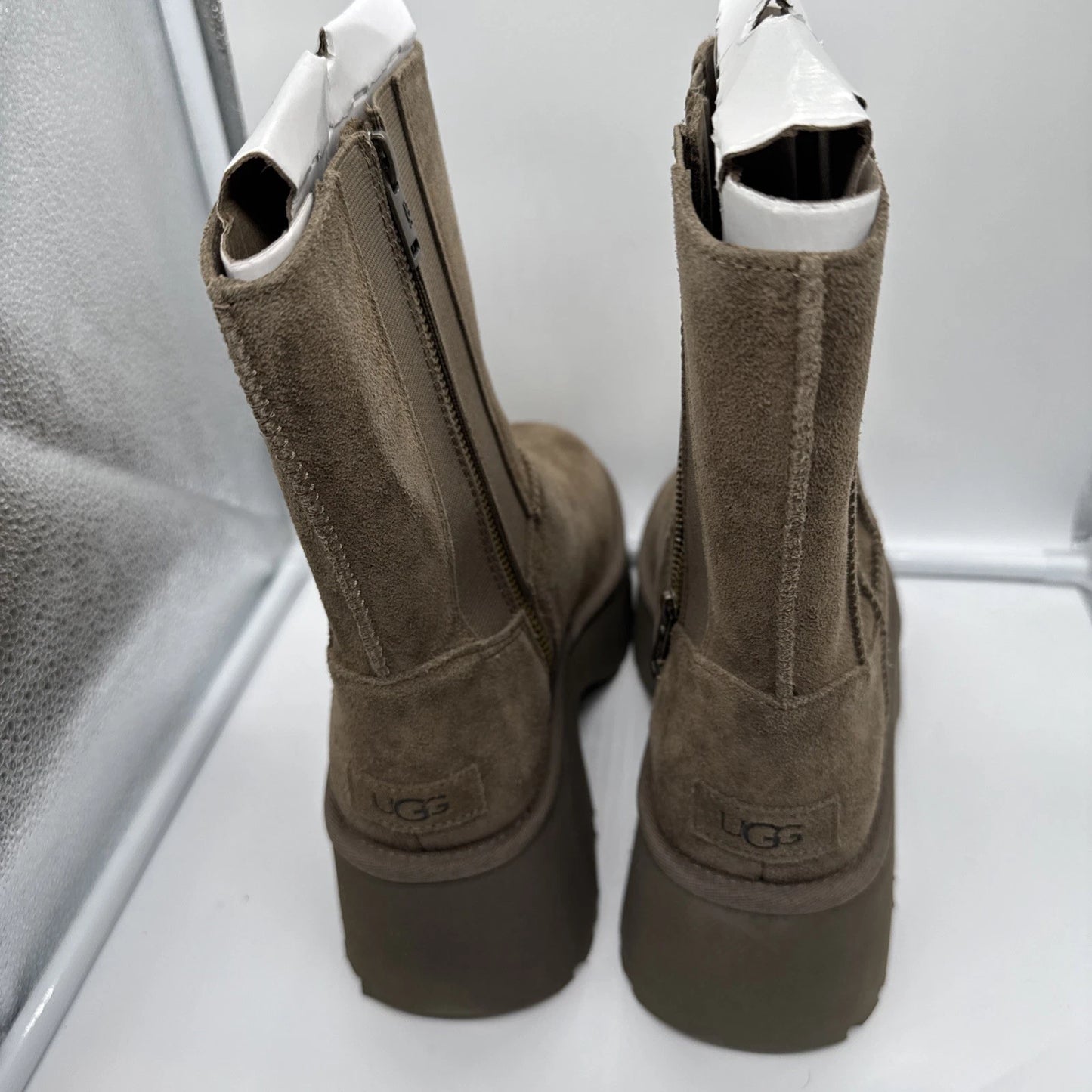 Size 9 Women’s UGG Classic Twin Seam New Heights Brown