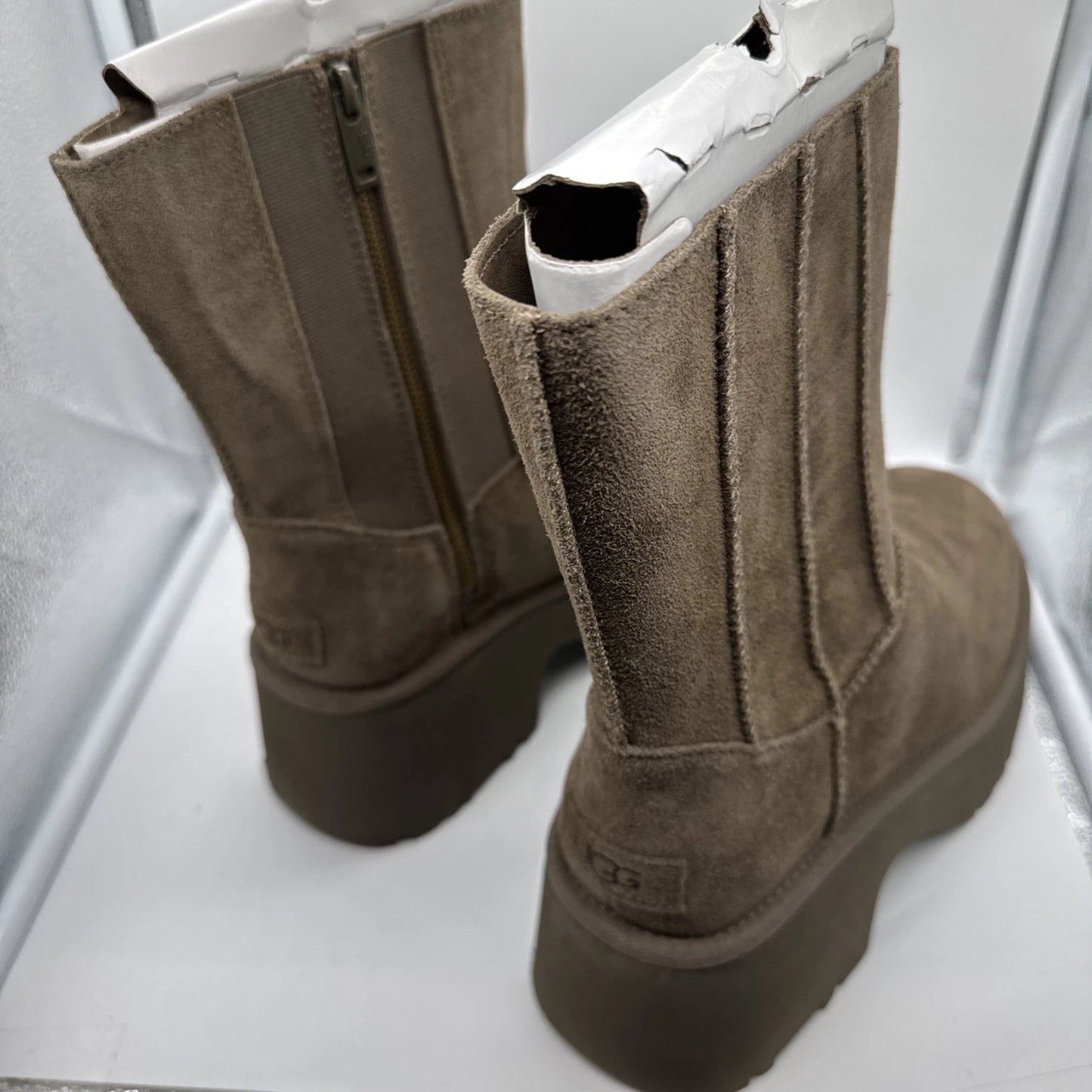 Size 9 Women’s UGG Classic Twin Seam New Heights Brown