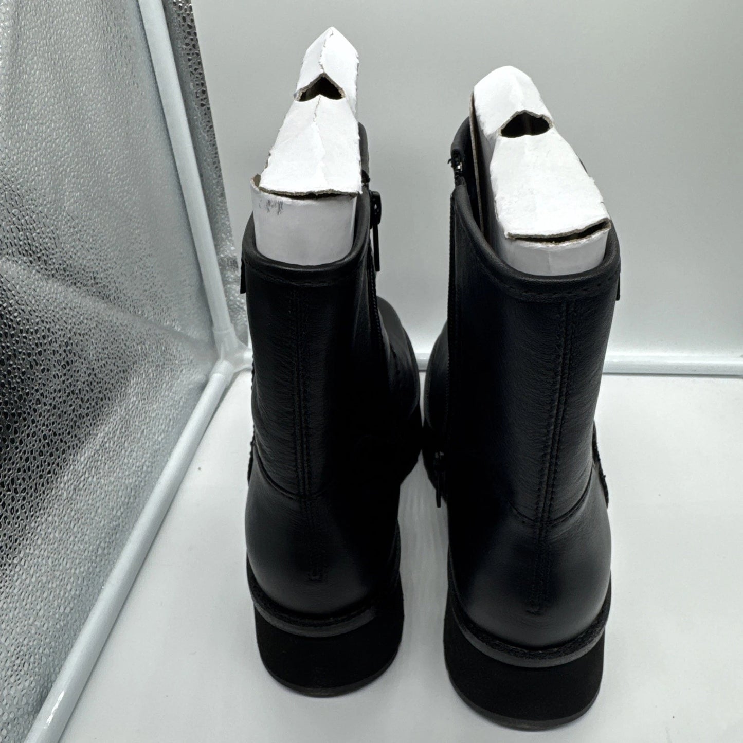 Size 8 Women’s UGG Cityfunc Mid Black