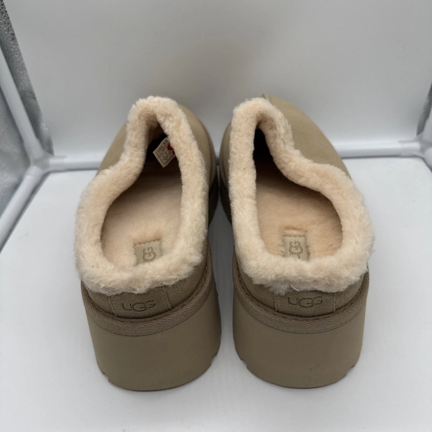 Size 8 Women’s UGG New Heights Cozy Clog Brown