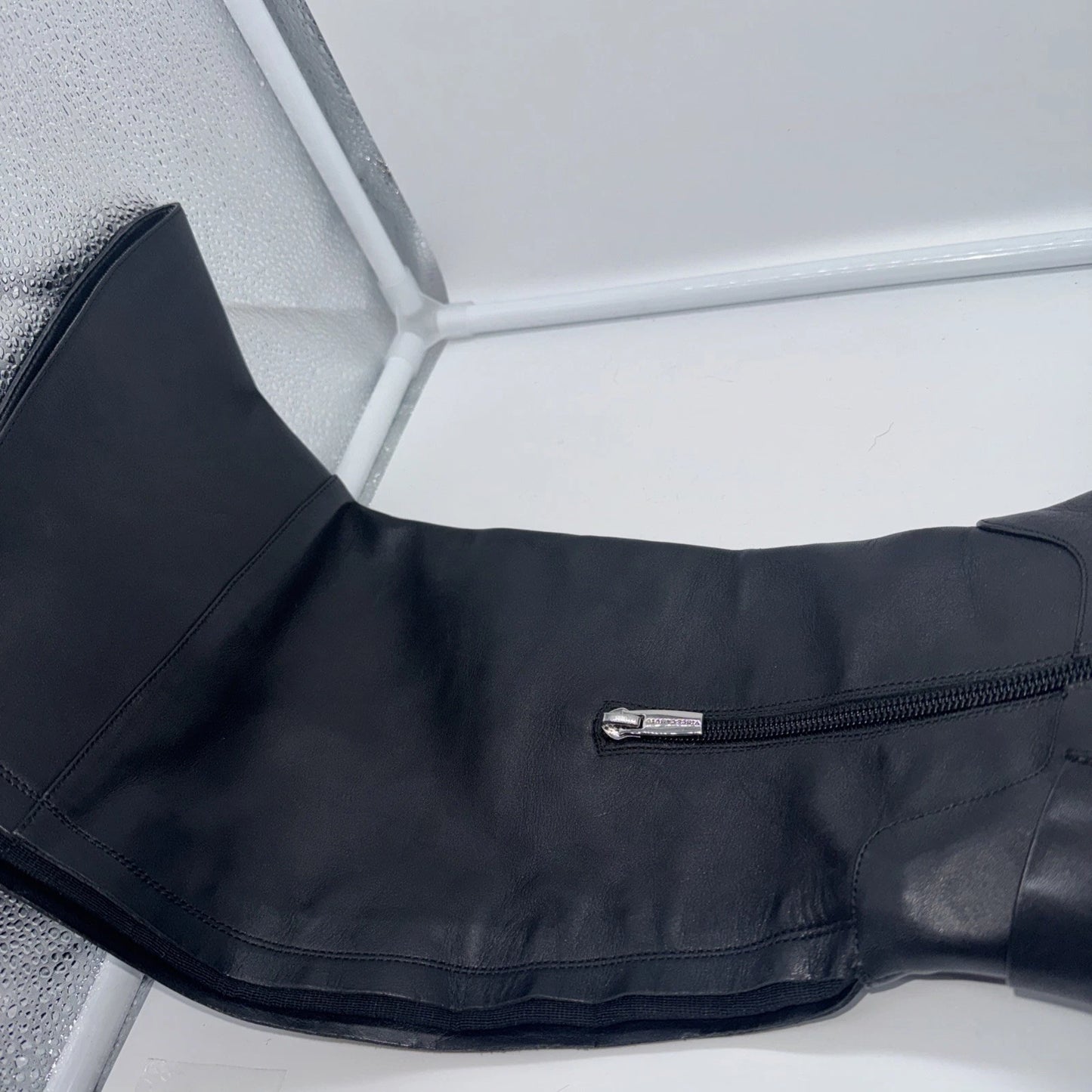 Size 10 Women’s Vince Camuto Boots Black