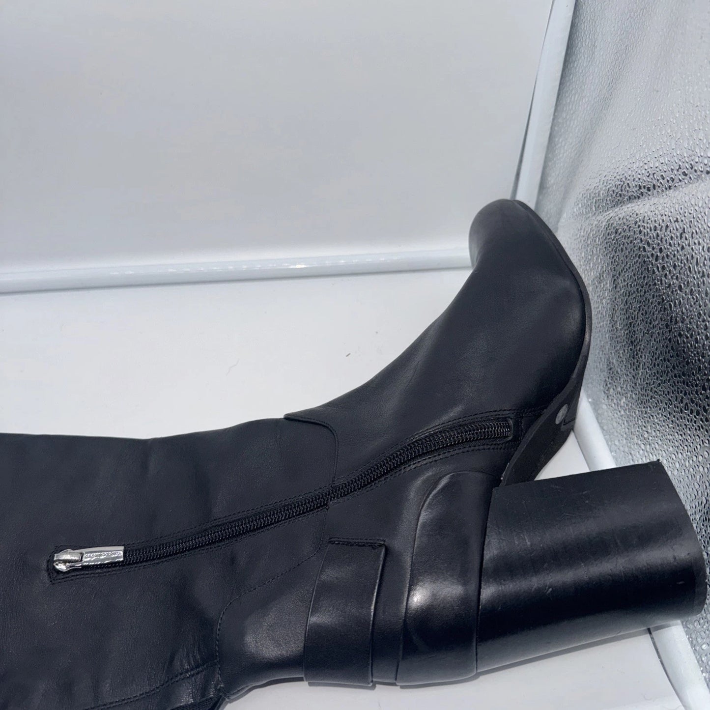 Size 10 Women’s Vince Camuto Boots Black