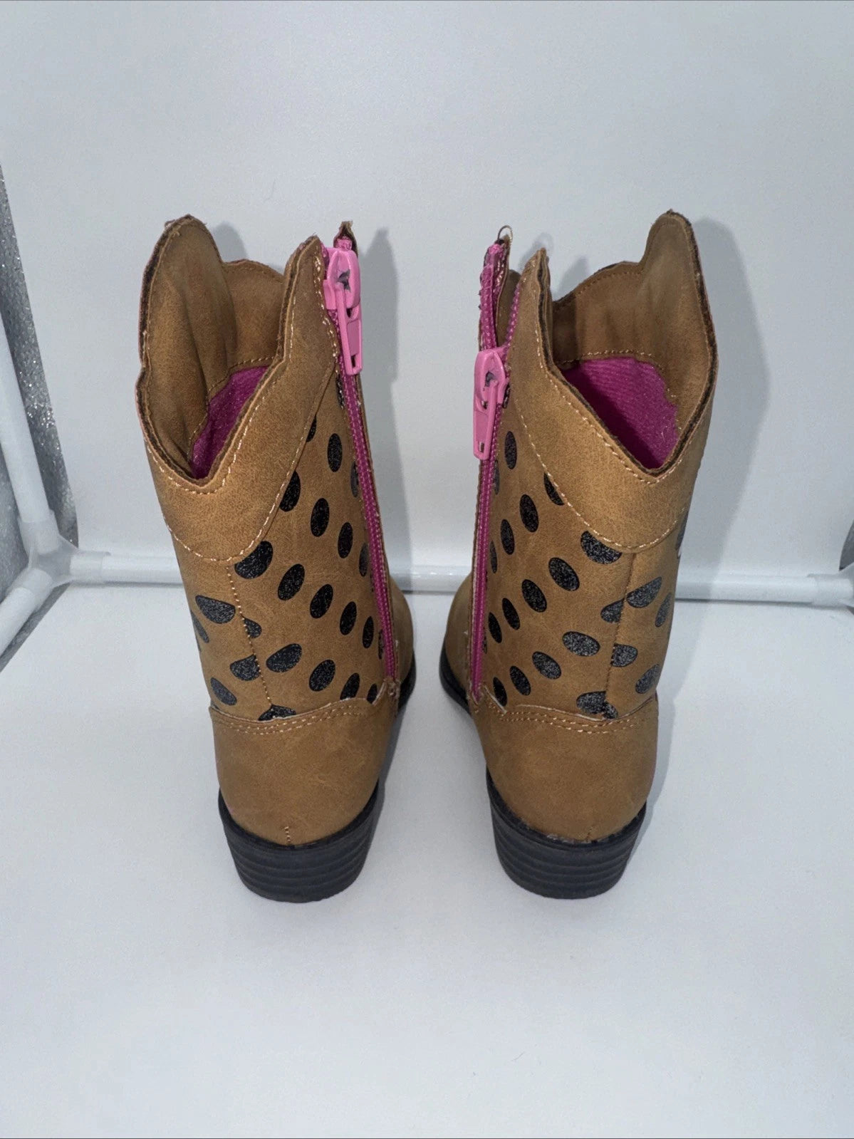 Kids Size 7 Minnie Mouse Boots Brown