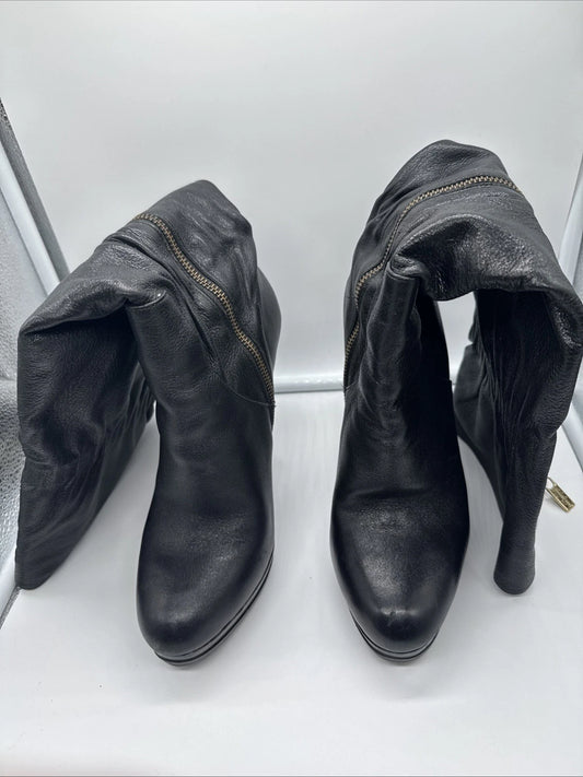 Size 9 Women’s Michael Kors boots Black