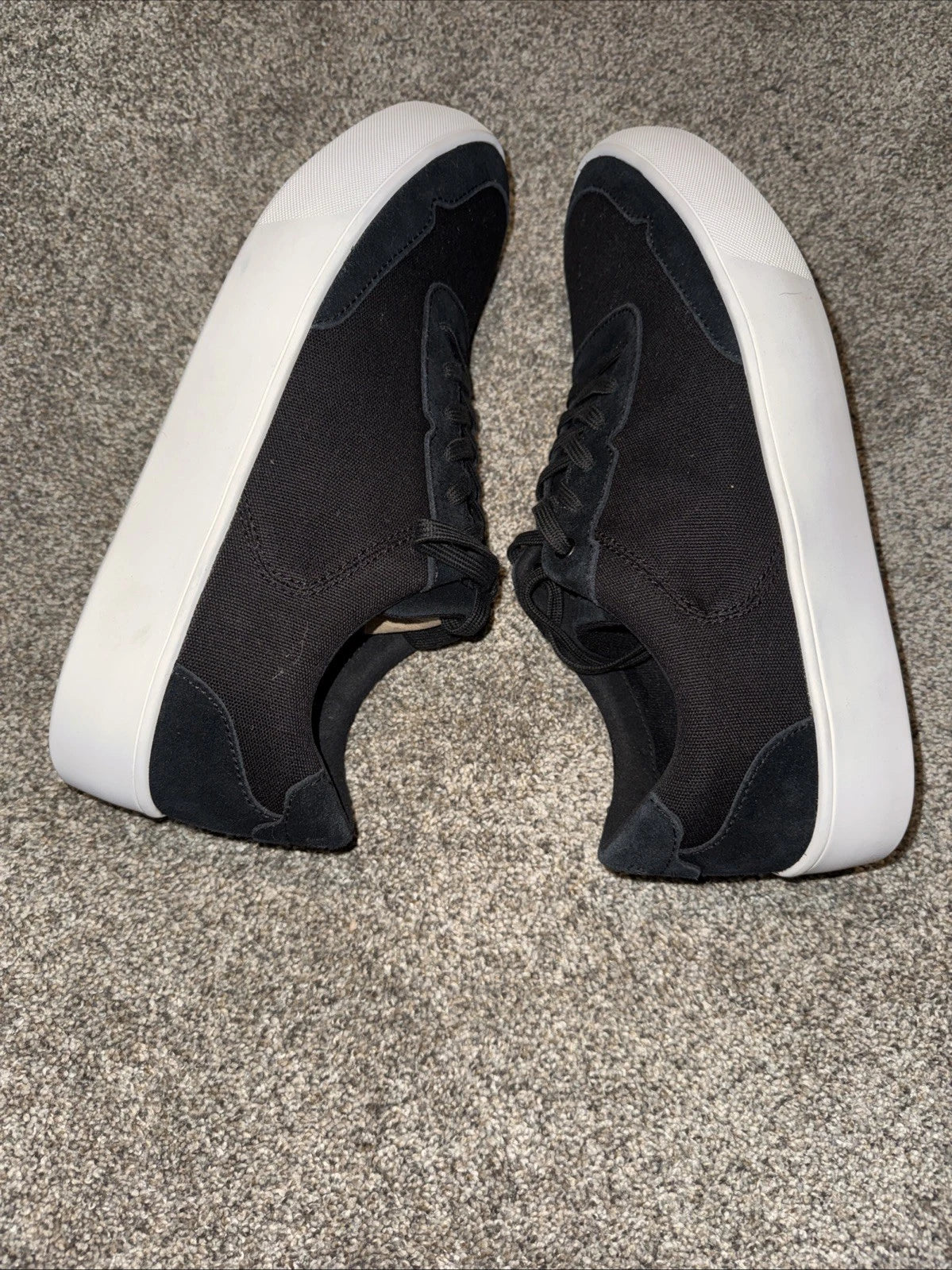 Size 11 Men’s UGG Pearson Low Sneaker Black