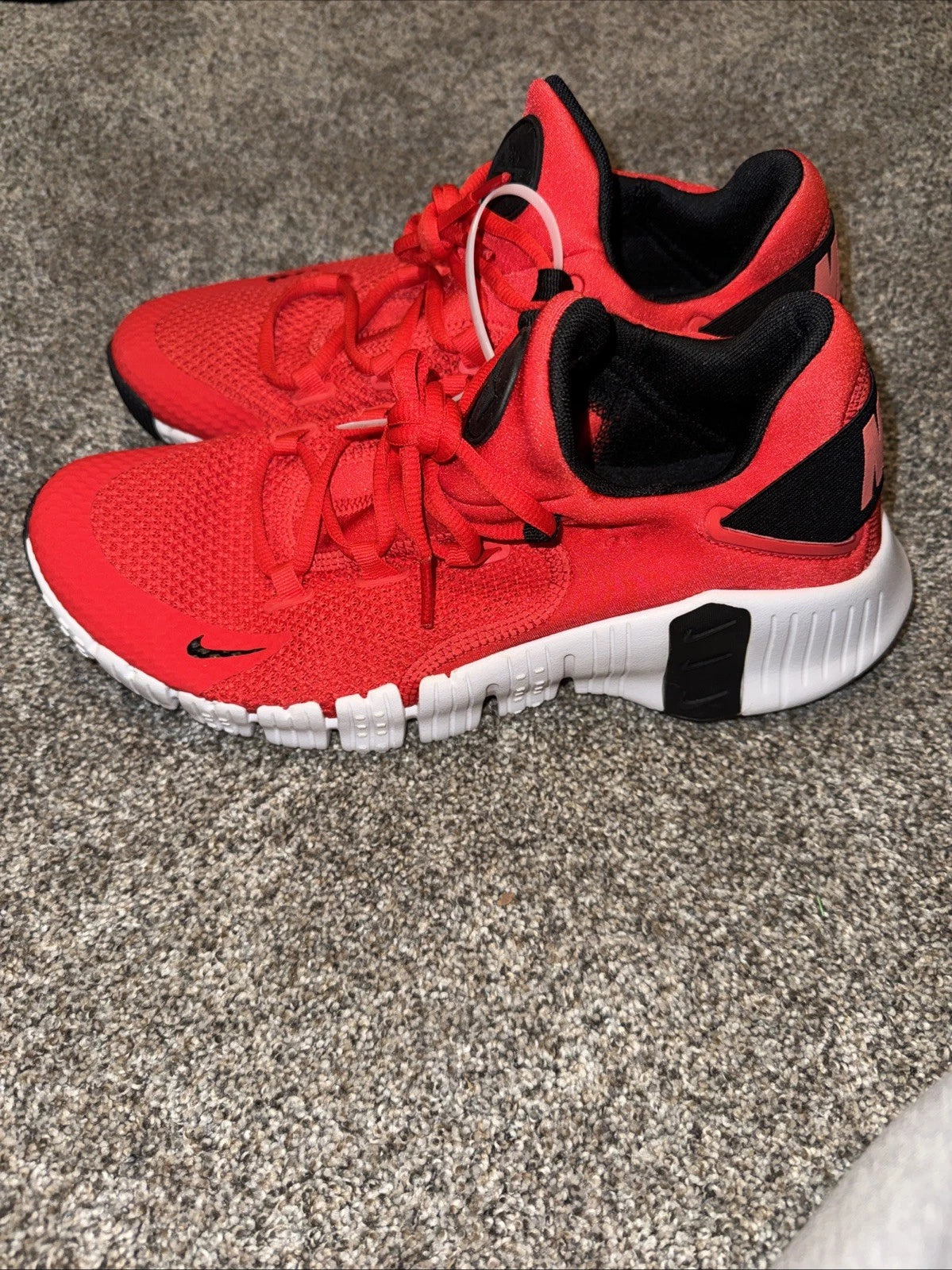 Size 9.5 Men’s Nike Free Metcon 4 Red