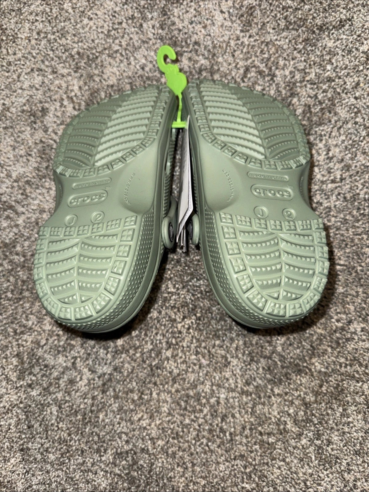 Kids Size 2 Crocs Classic