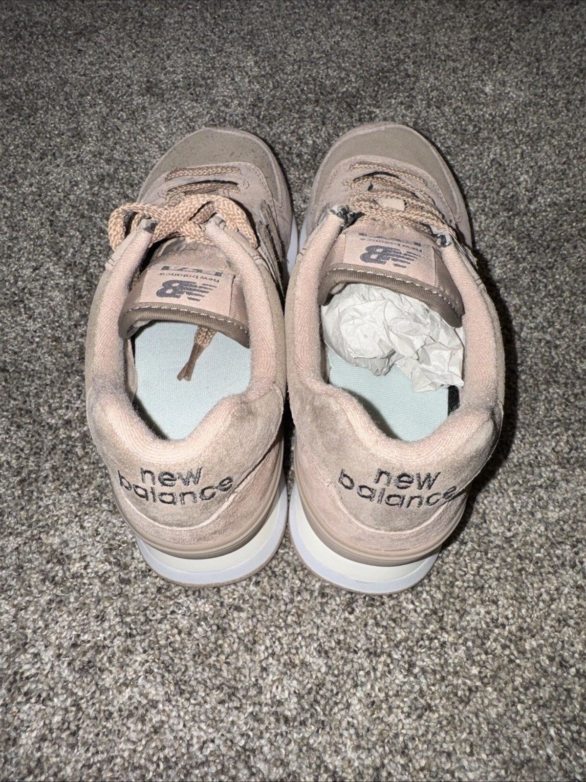 Size 6 Women’s New Balance 574