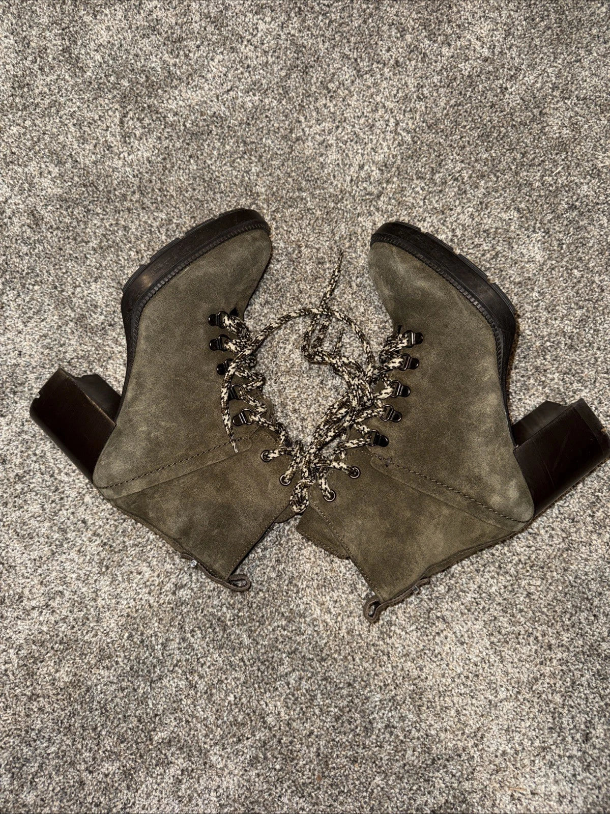 Size 5 Women’s Aquatalia Boots