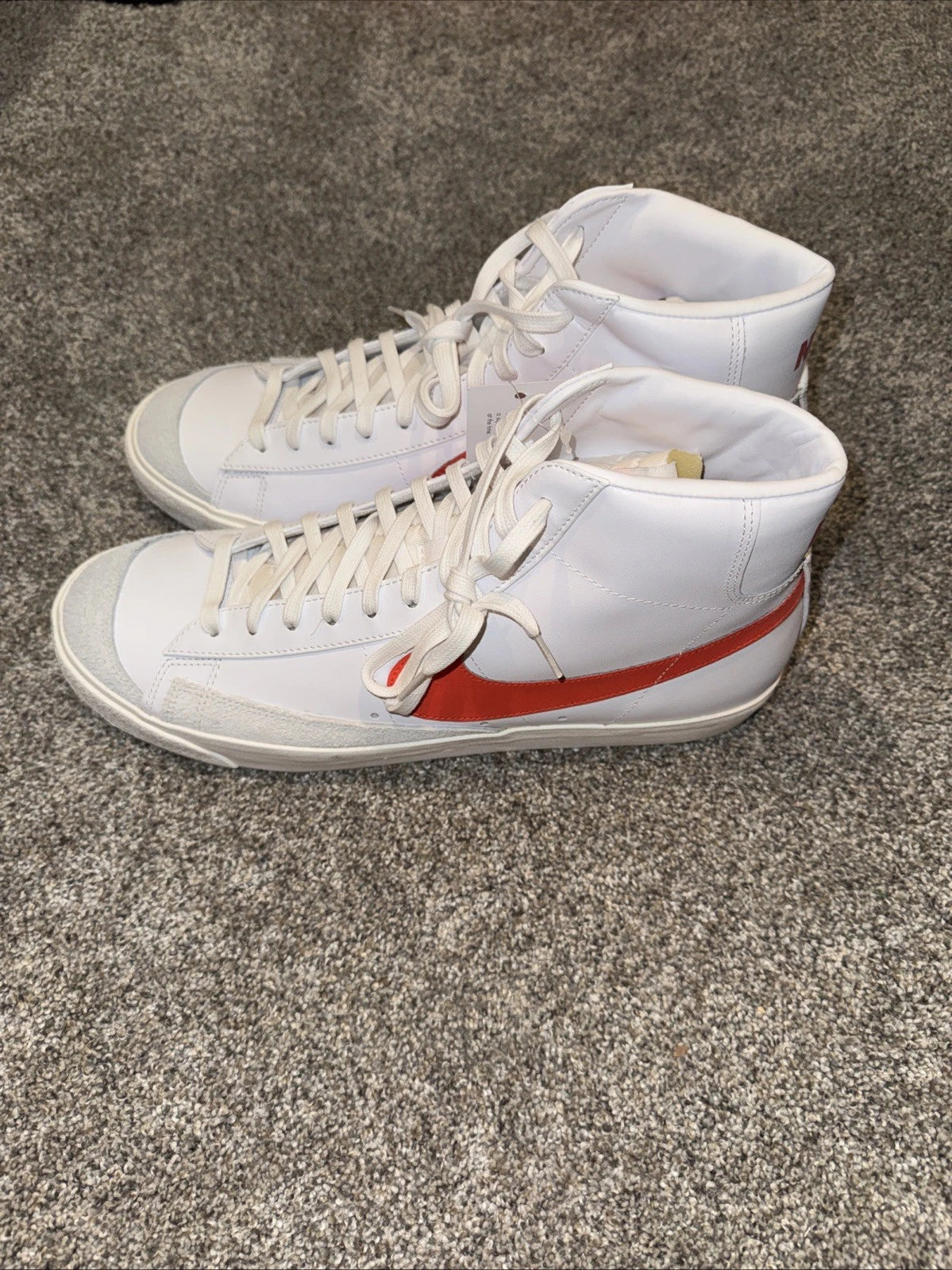 Size 13 Men’s Nike Blazer Mid 77 VNTG Red
