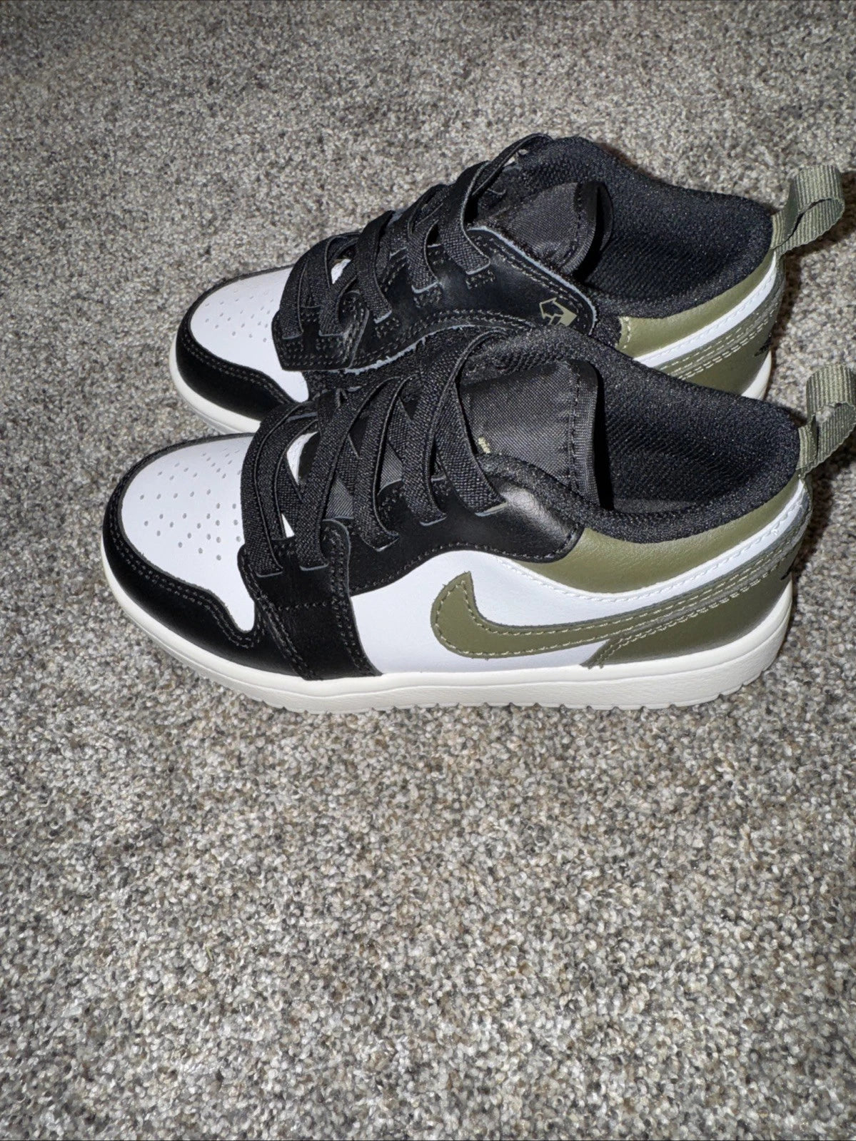 Size 13C Jordan 1 Low ALT Olive