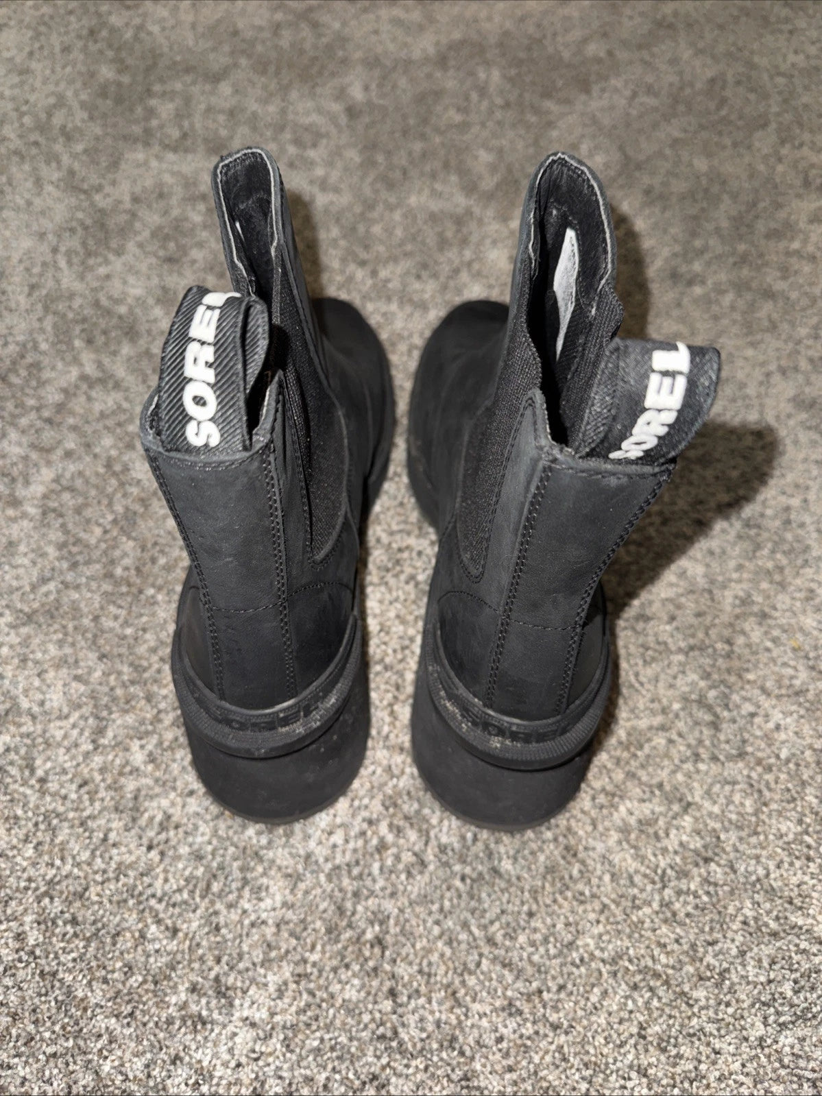 Size 9.5 Women’s Sorel Boots Black