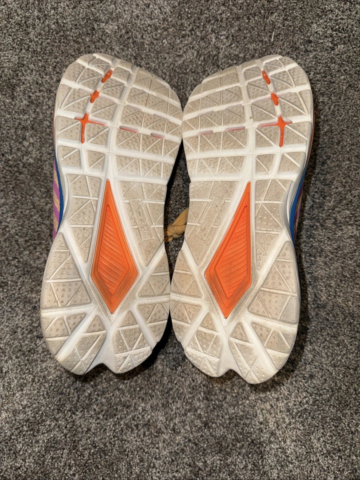Size 9.5 Men’s- Hoka Mach 5