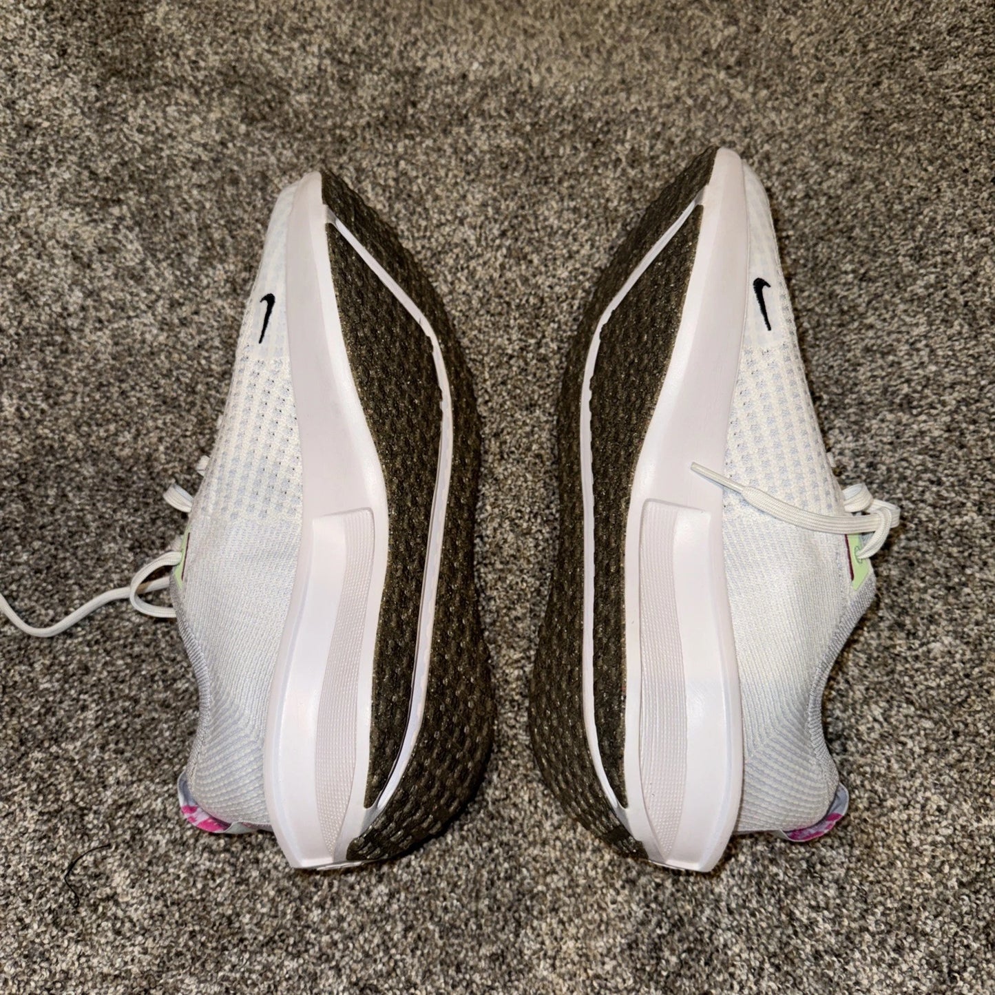 Size 8.5 Women’s- Nike Interact Run