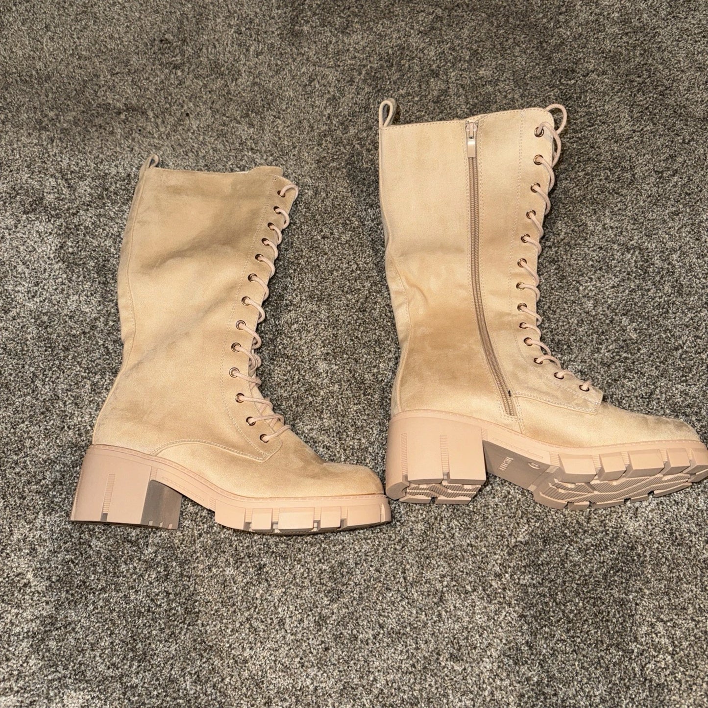 Size 8 Women’s Tinstree Boots